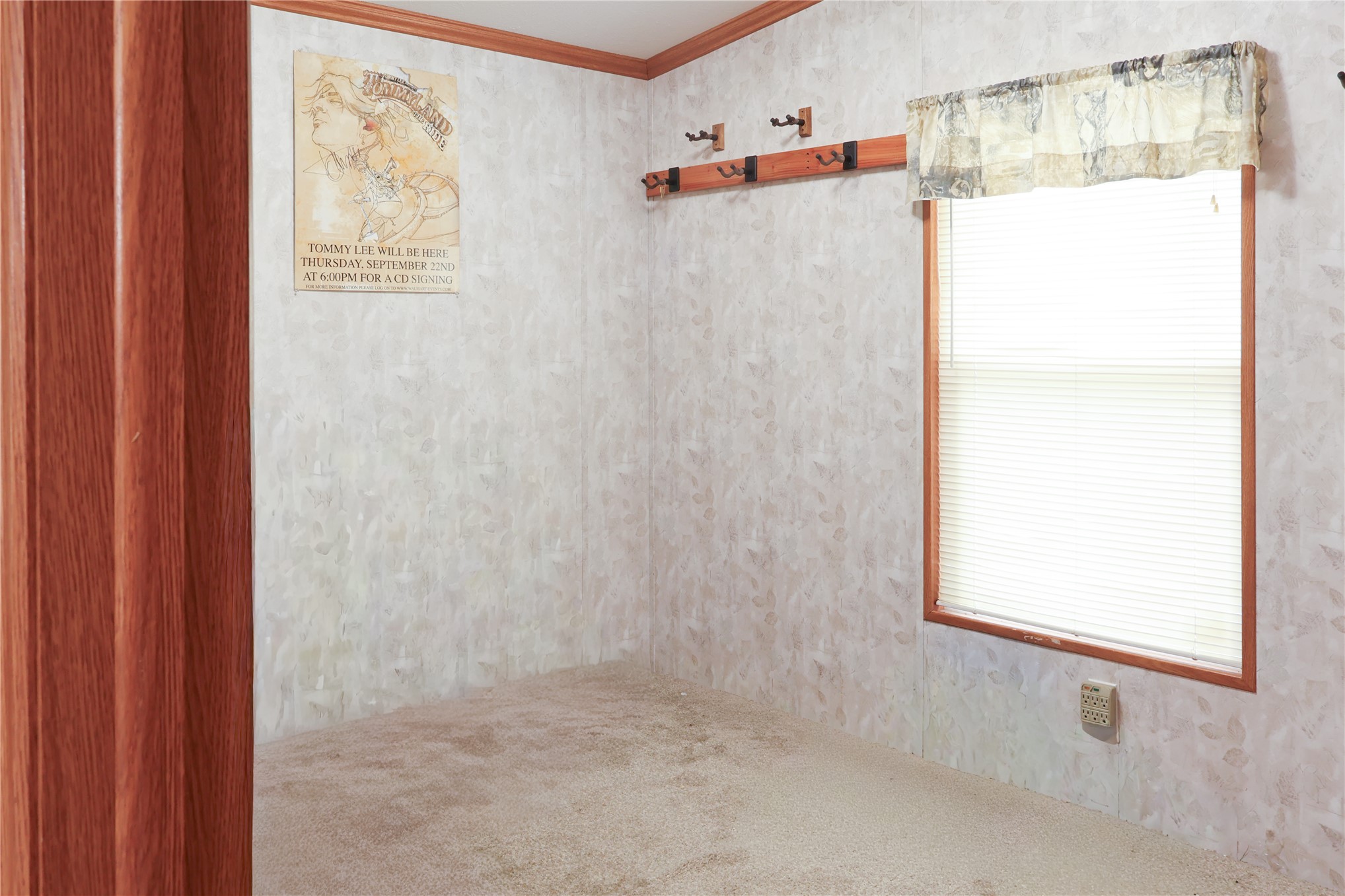 419231 1139 Road Property Photo 9