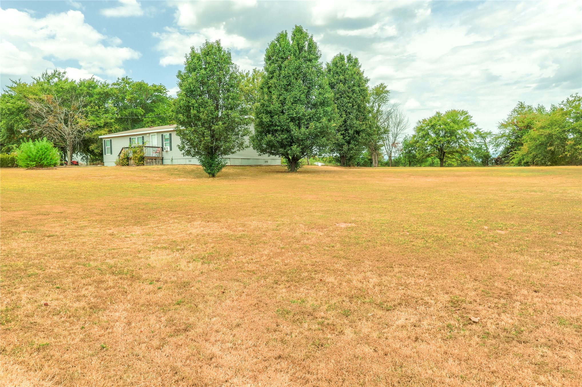 419231 1139 Road Property Photo 16