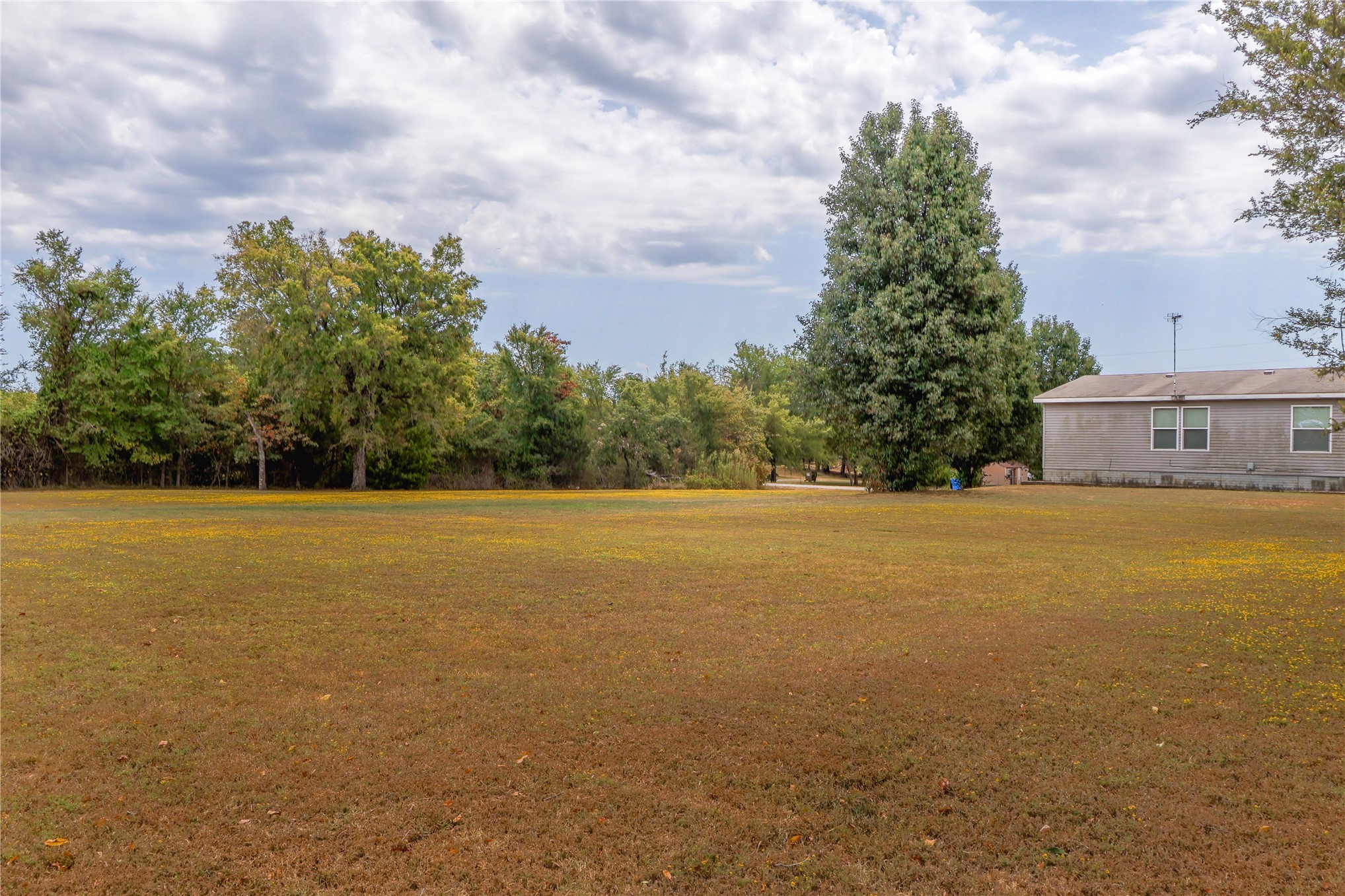 419231 1139 Road Property Photo 19