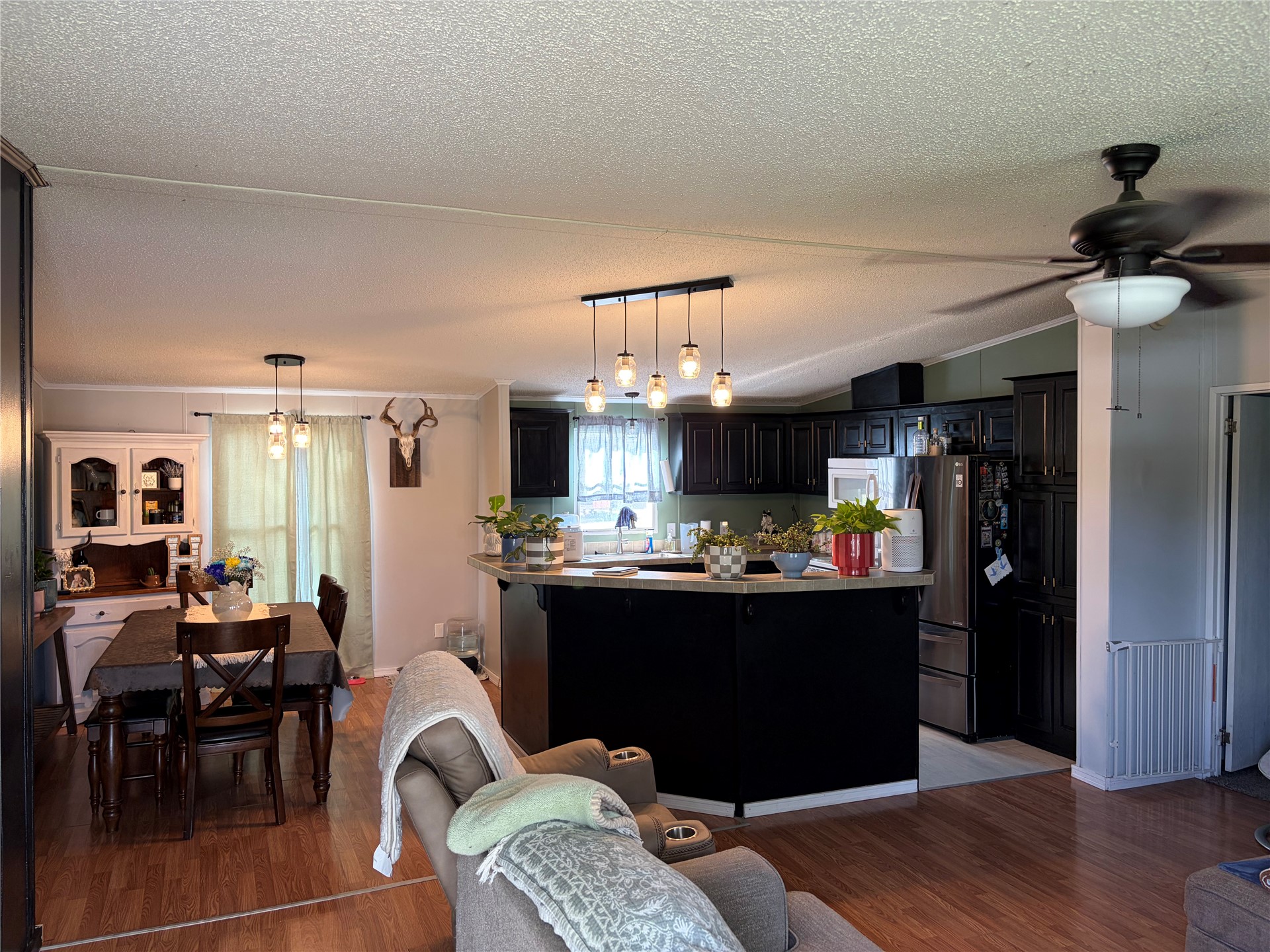 51 Sun Prairie Street Property Photo 2