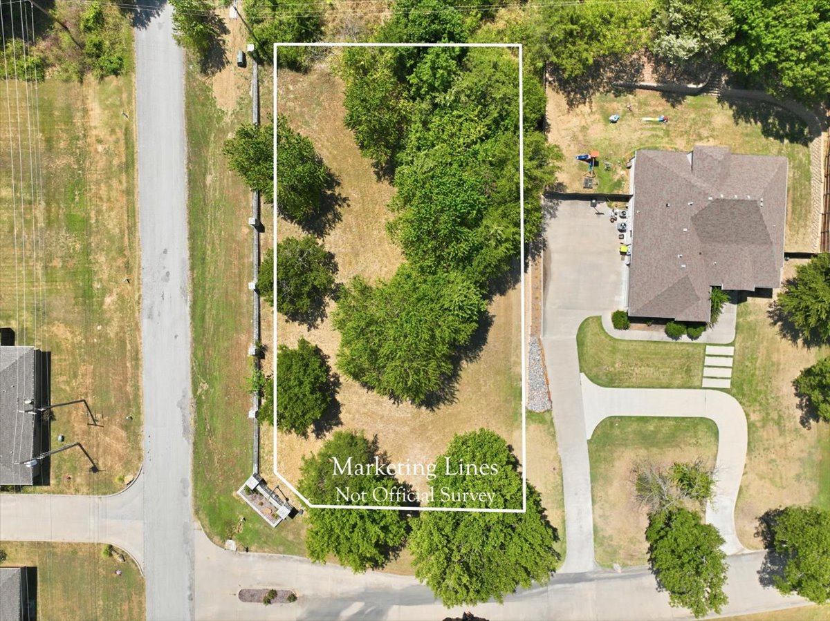 Cobblestone Drive Property Photo 2