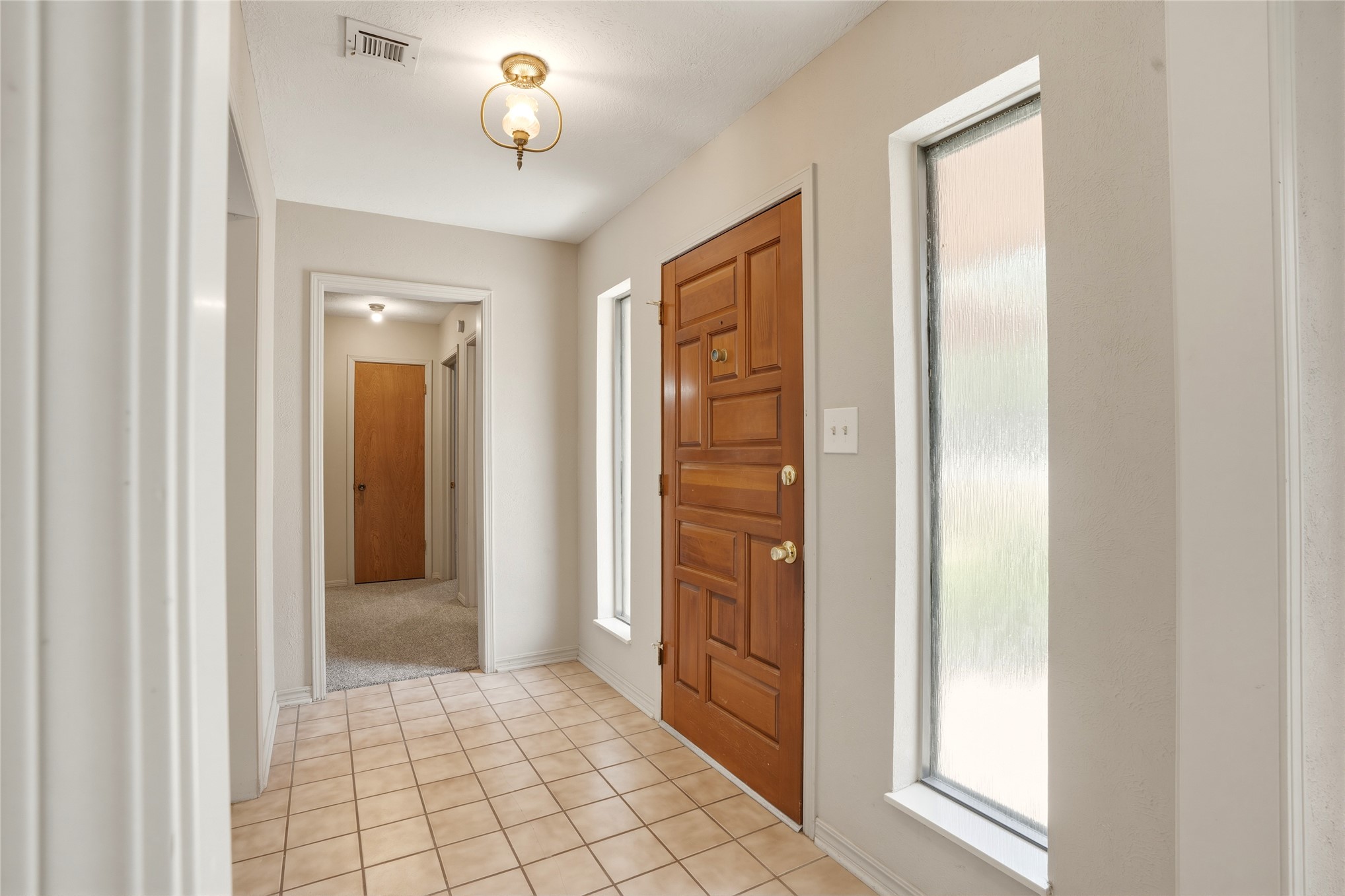 2516 Timber Terrace Property Photo 4