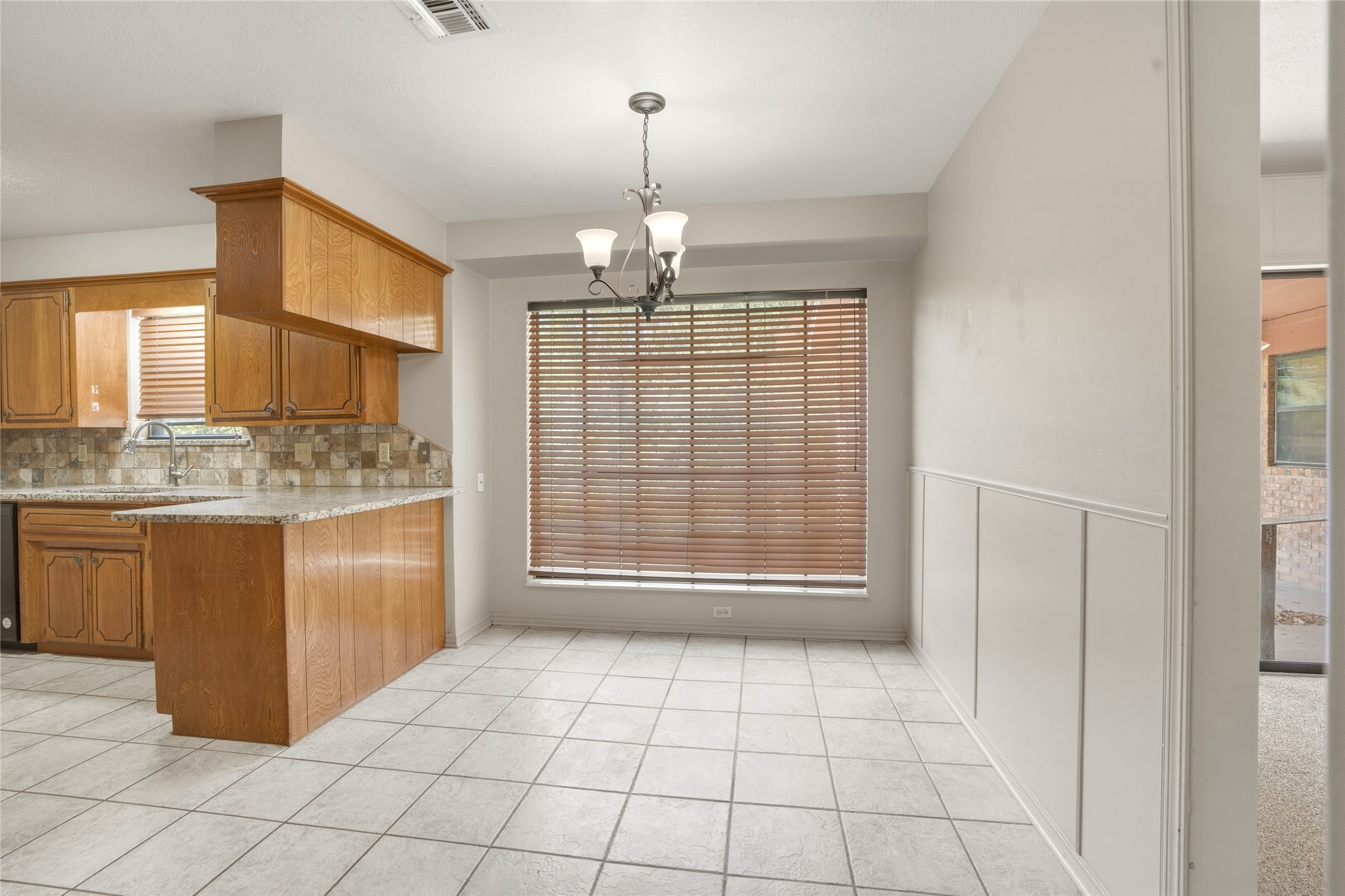 2516 Timber Terrace Property Photo 12