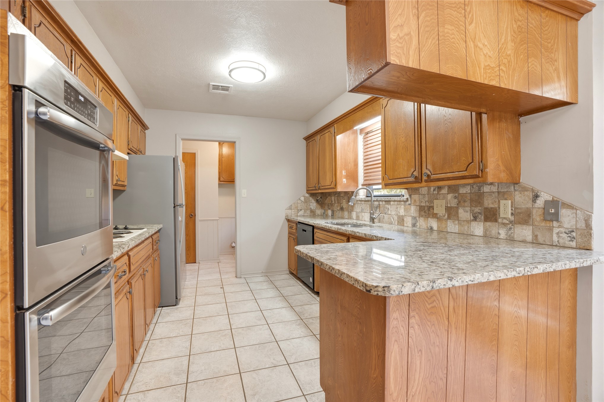 2516 Timber Terrace Property Photo 13