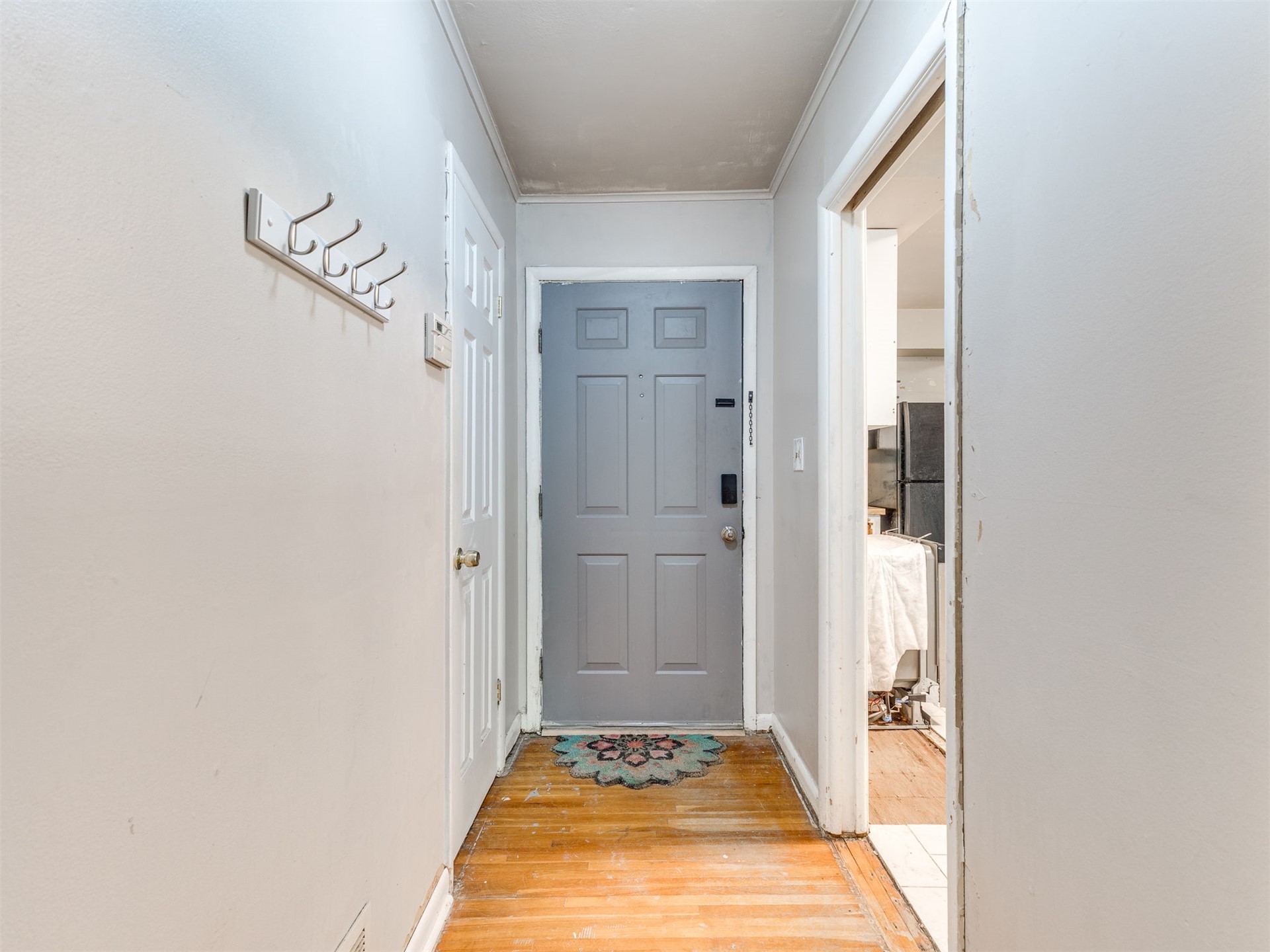 4369 S Yale Avenue Property Photo 3