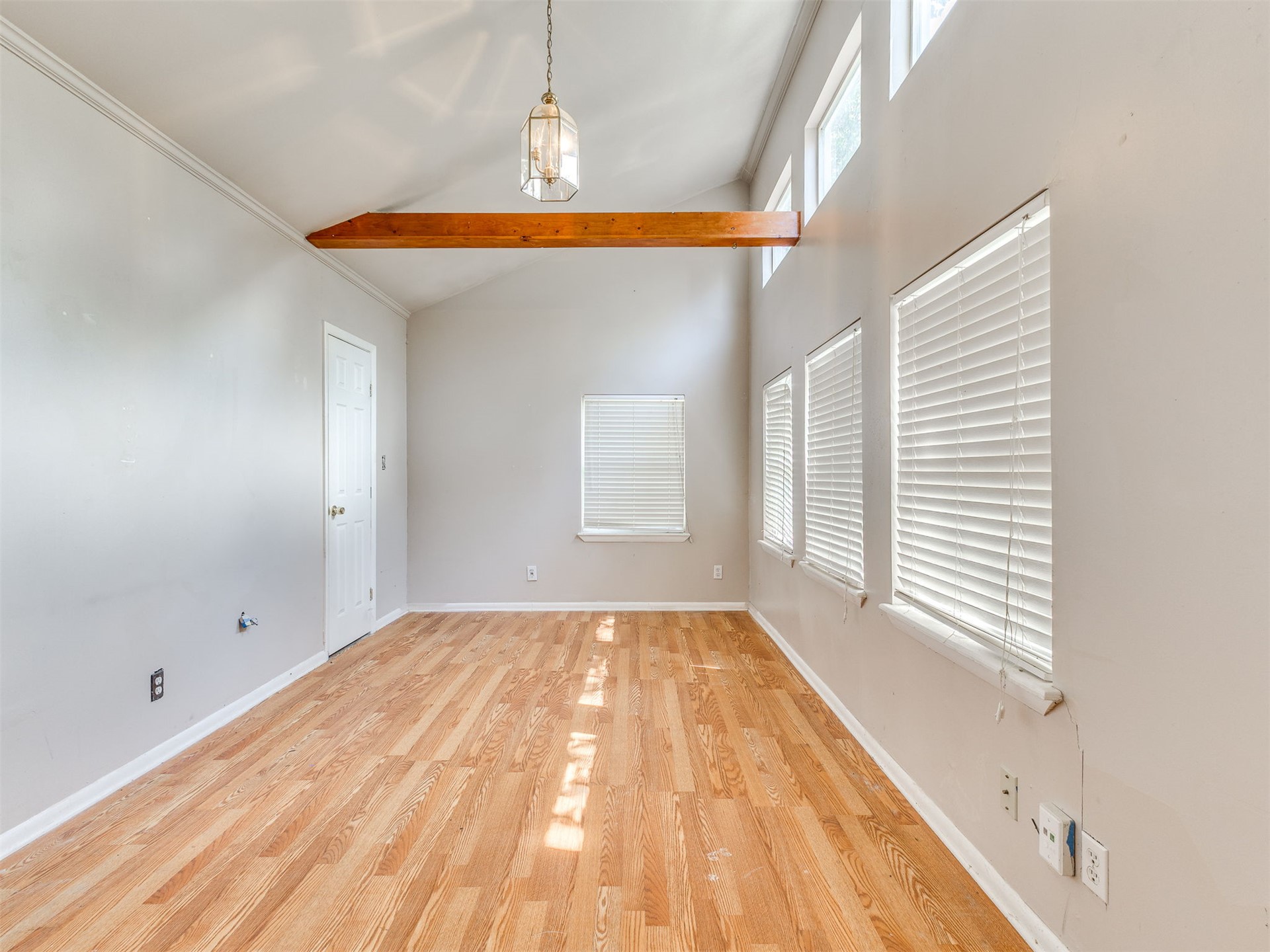 4369 S Yale Avenue Property Photo 11