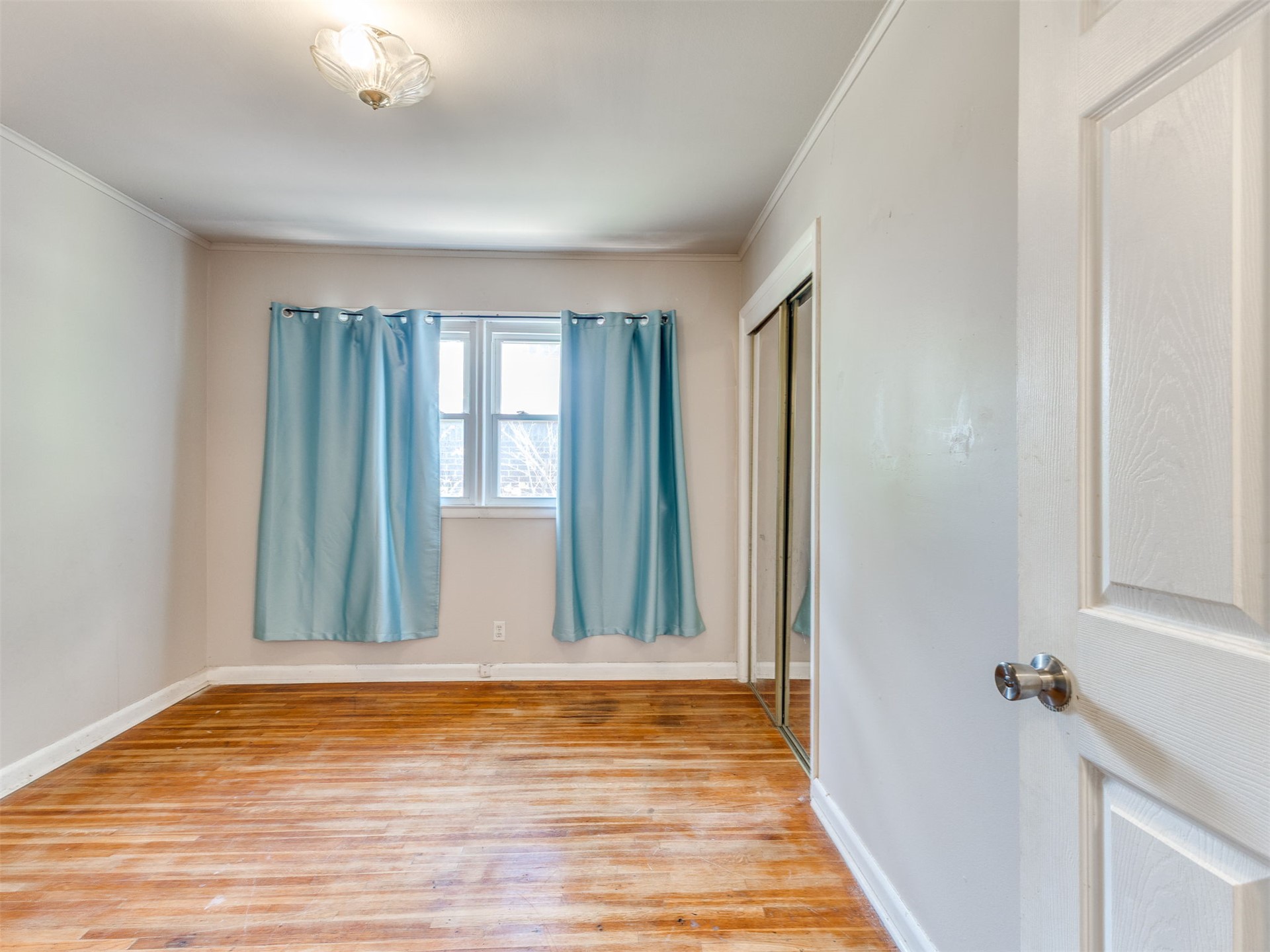 4369 S Yale Avenue Property Photo 14