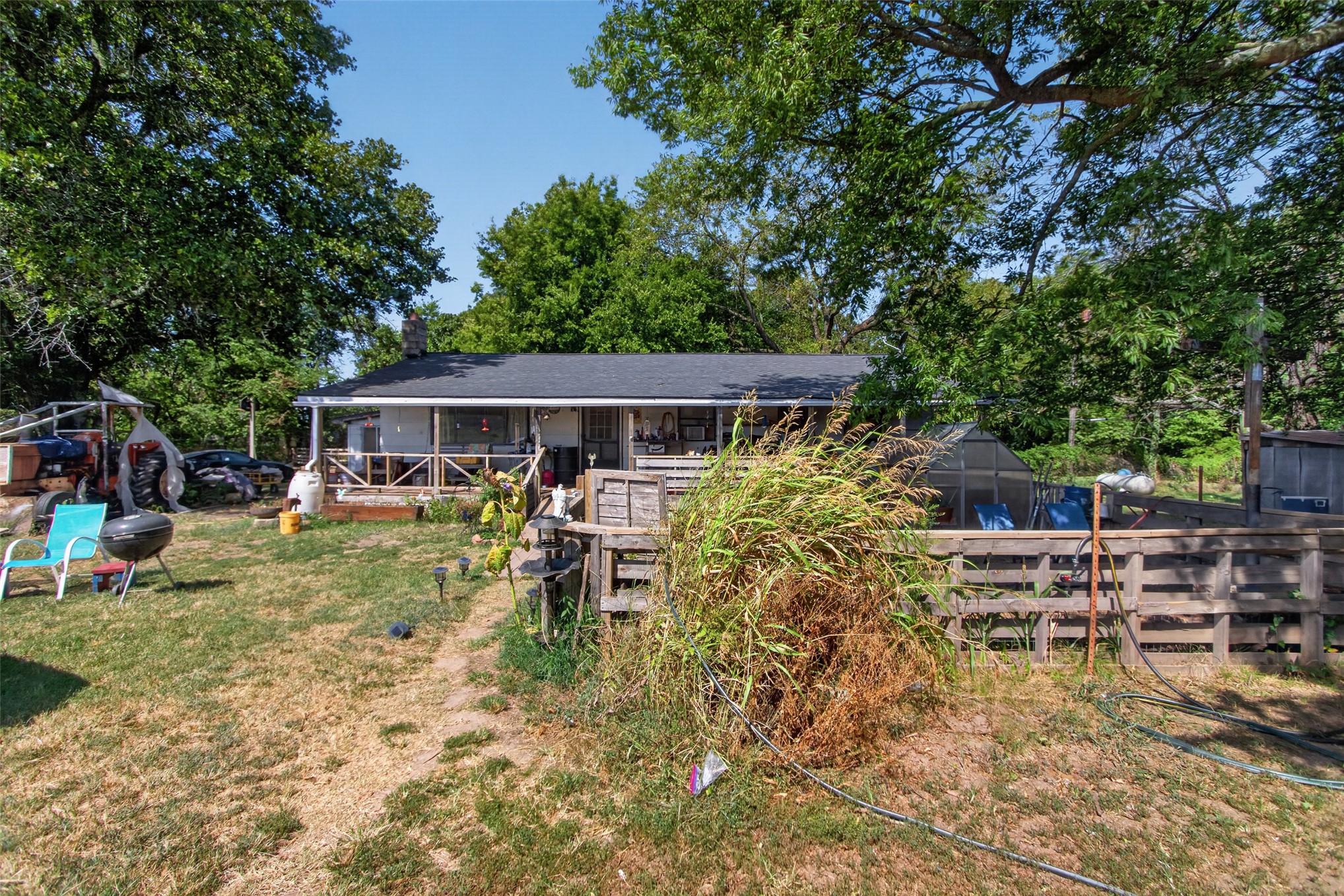 452303 E 270 Property Photo 6