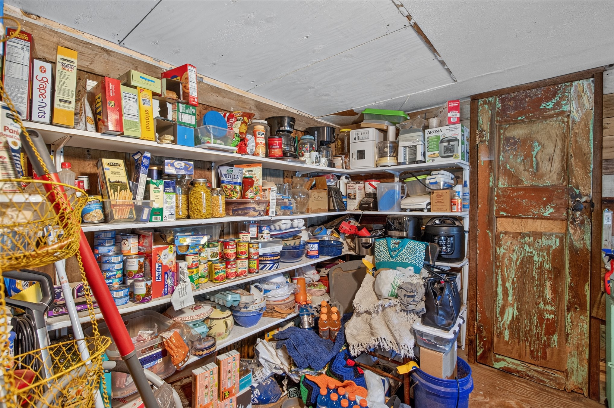 452303 E 270 Property Photo 17
