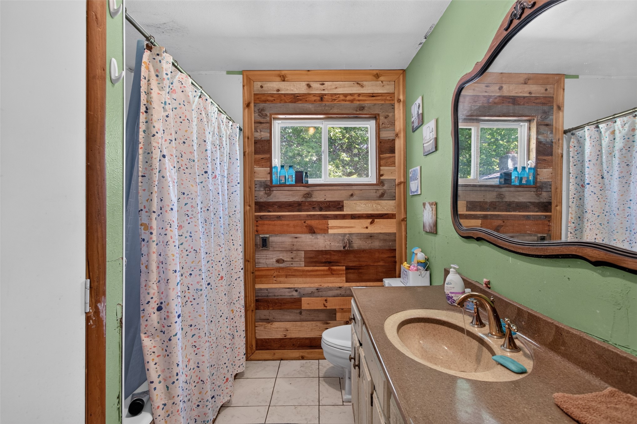 452303 E 270 Property Photo 18