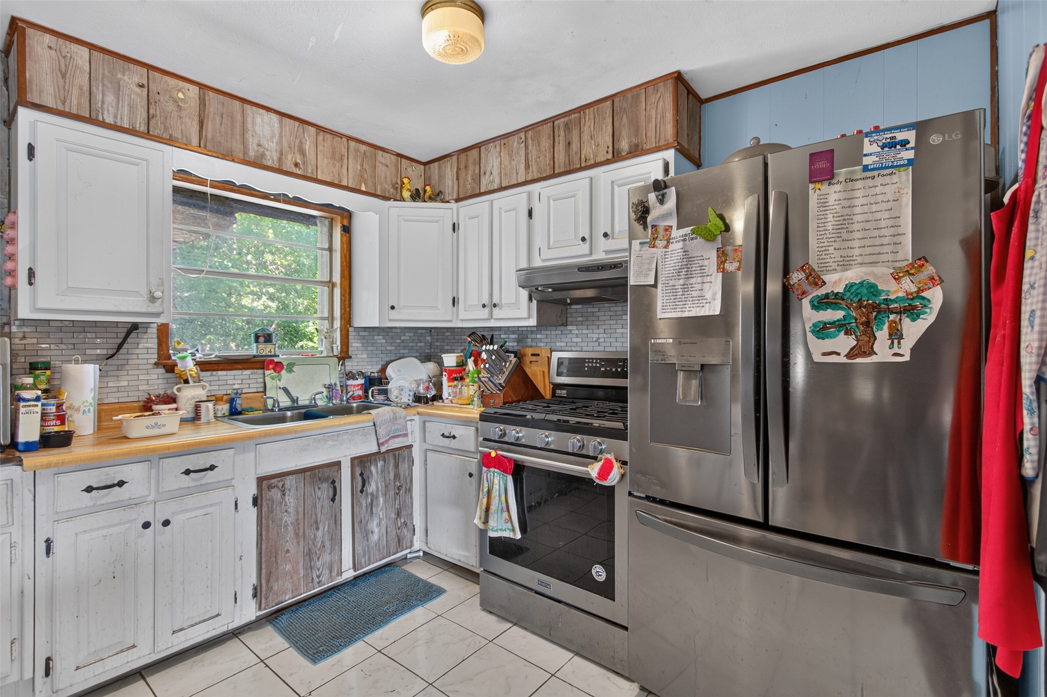 452303 E 270 Property Photo 26