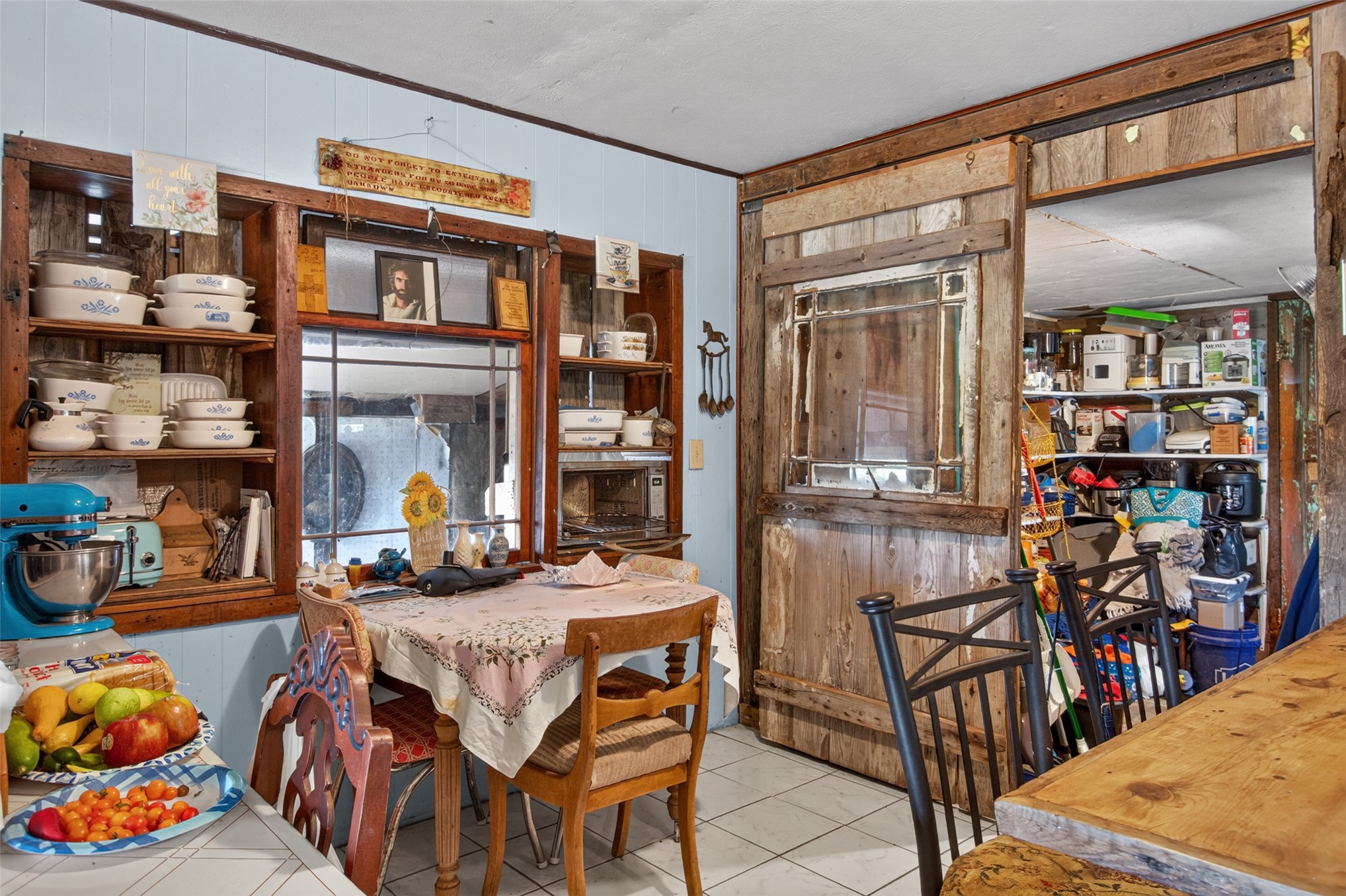 452303 E 270 Property Photo 26
