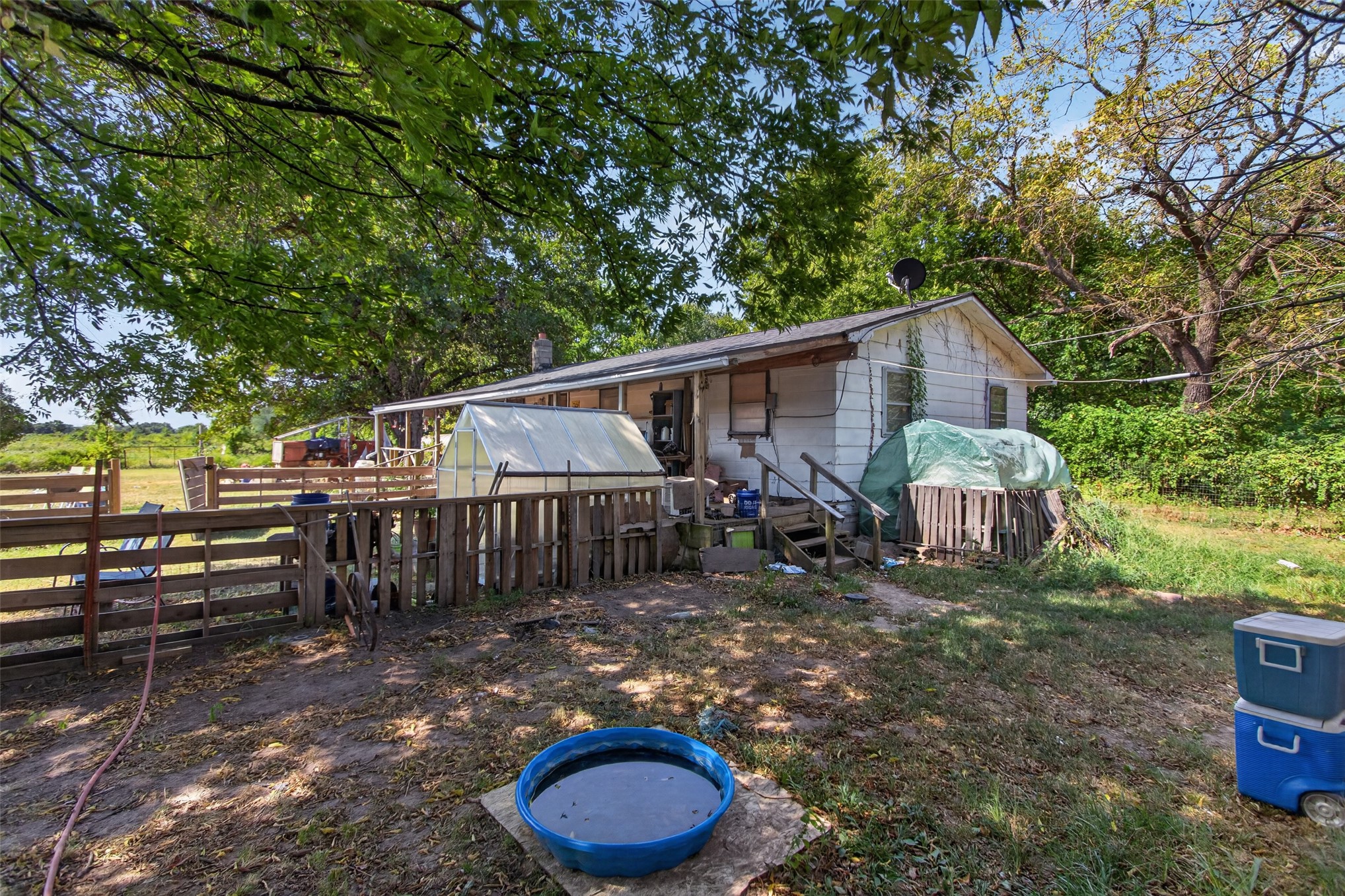 452303 E 270 Property Photo 46