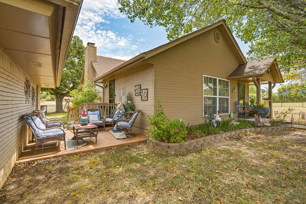 623 N Main Property Photo 42