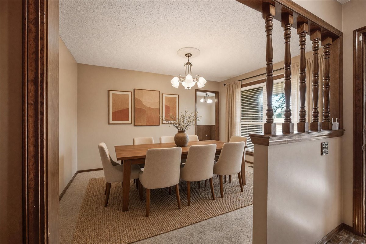 1024 N Forest Place Property Photo 8