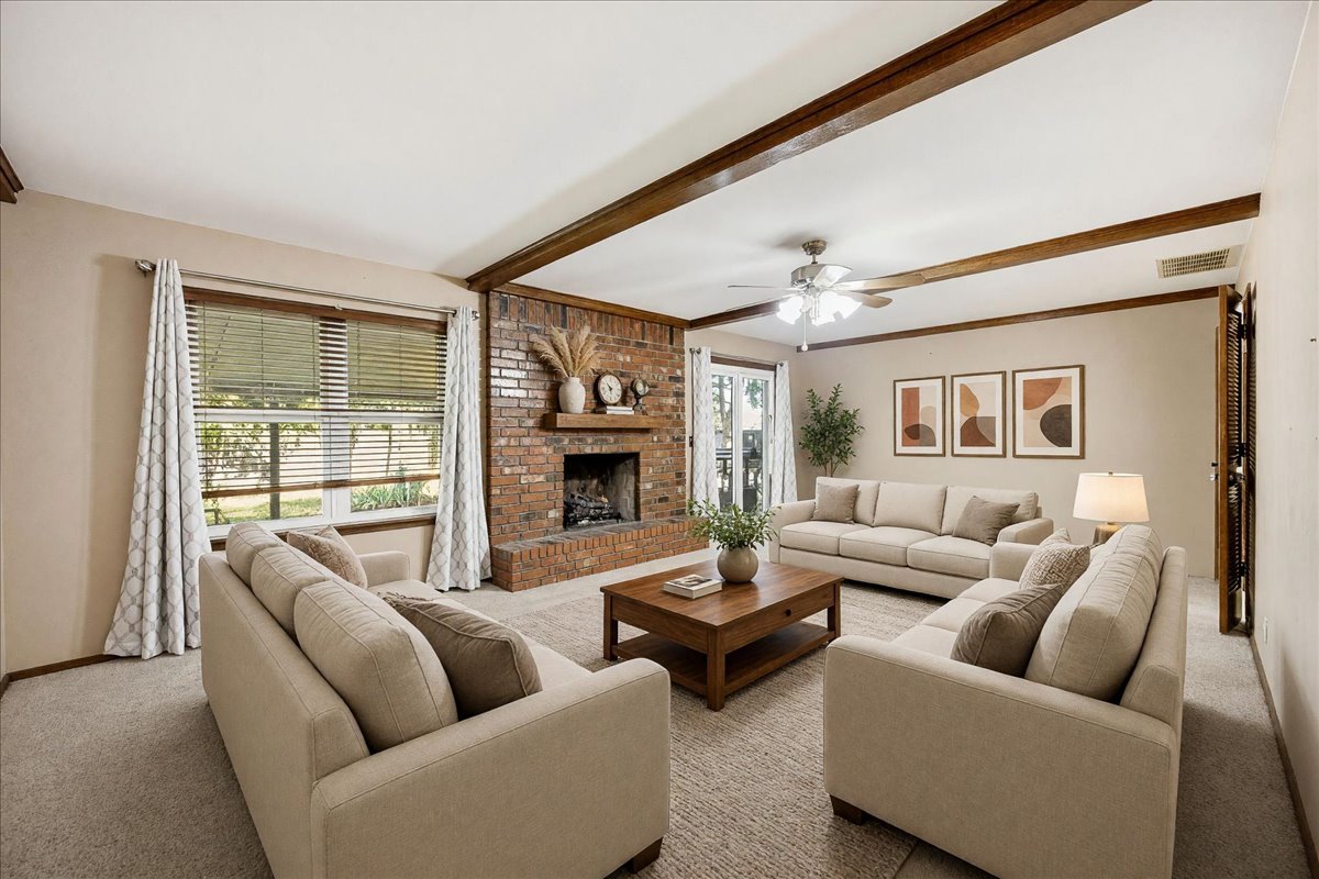1024 N Forest Place Property Photo 11