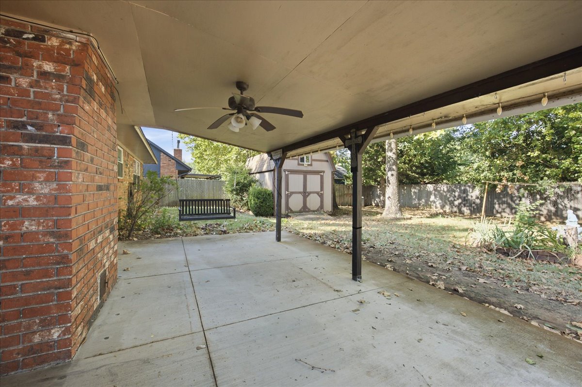 1024 N Forest Place Property Photo 43