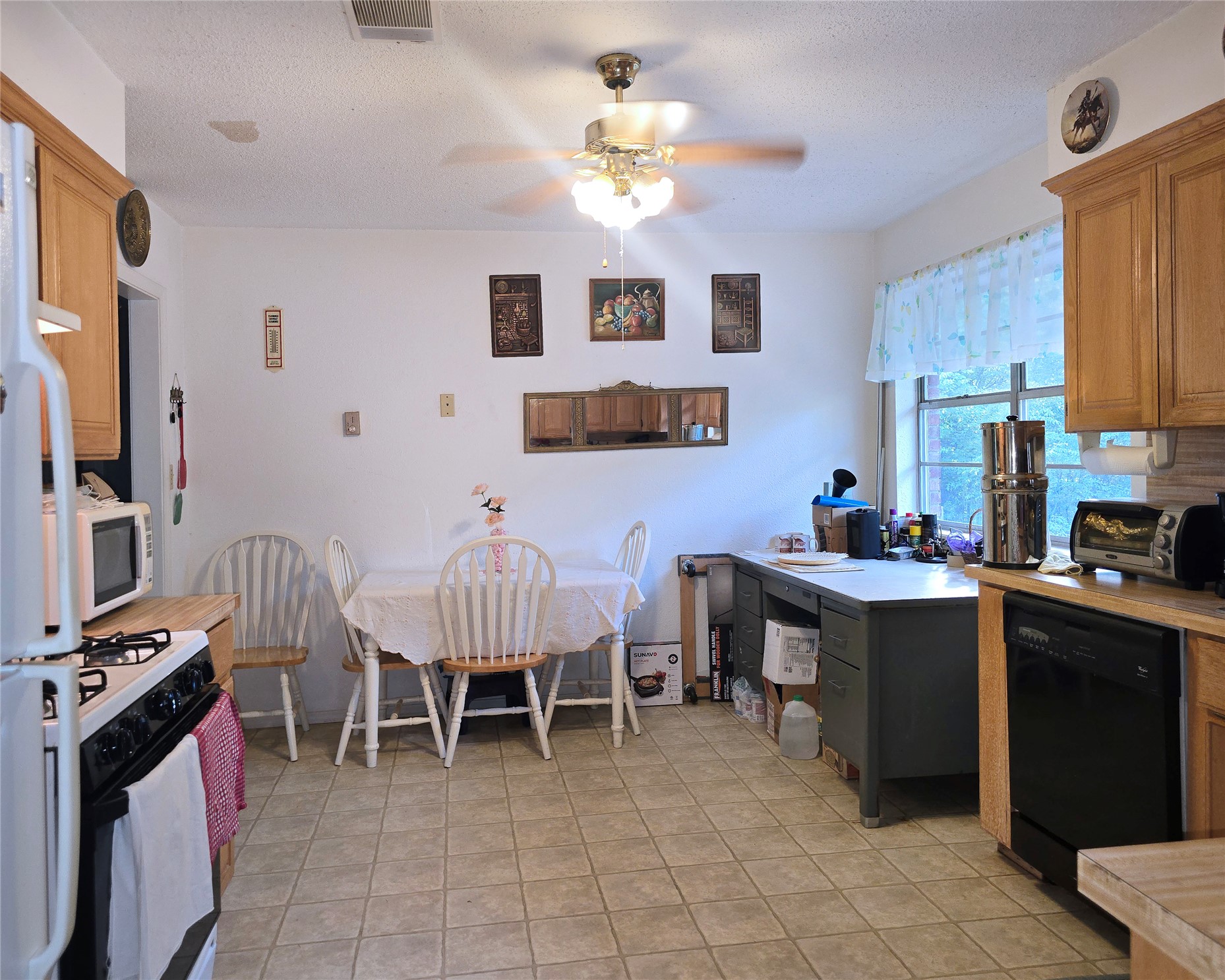 1105 Stidham Property Photo 7