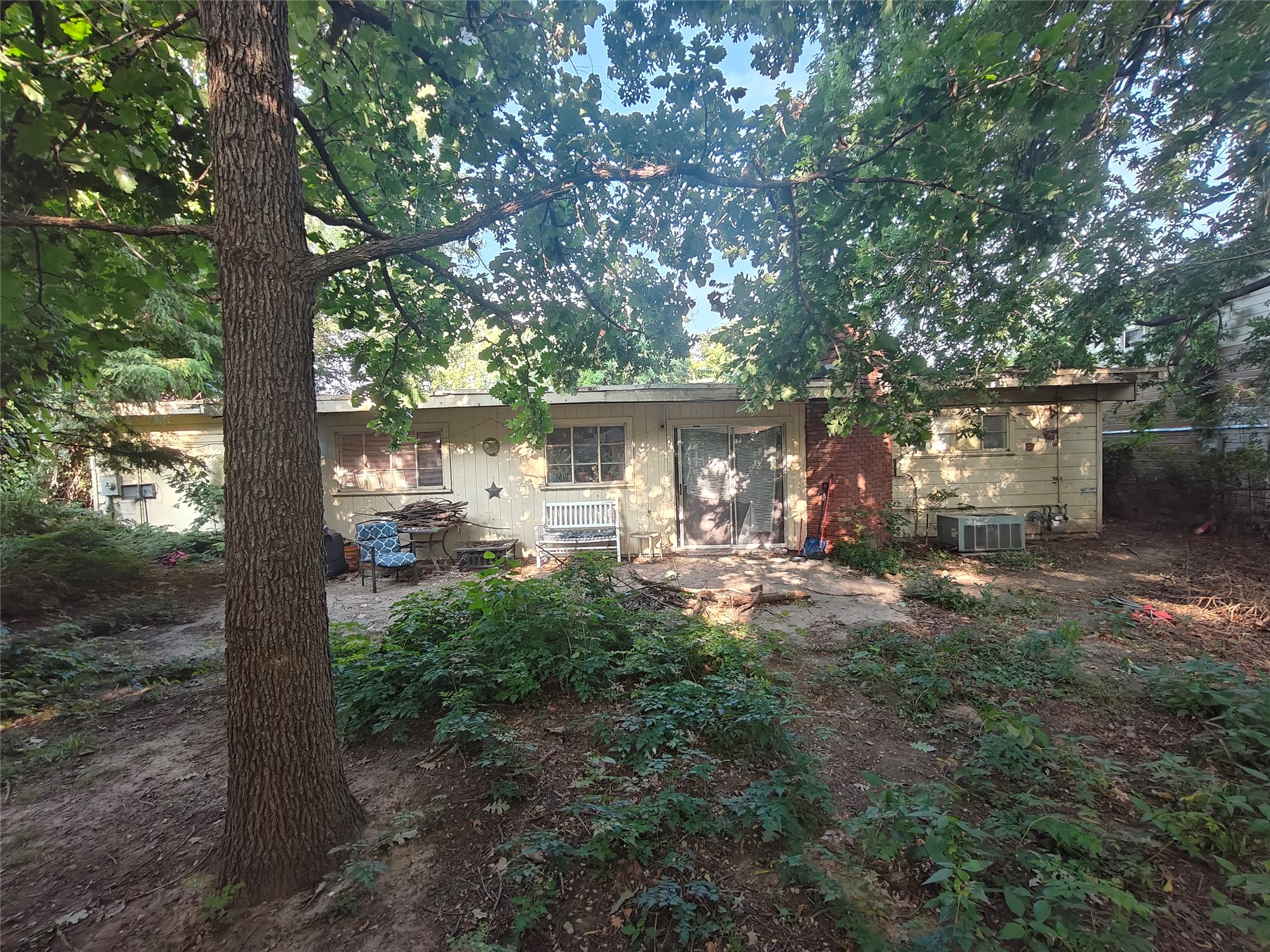 866 N Union East Place Property Photo 3