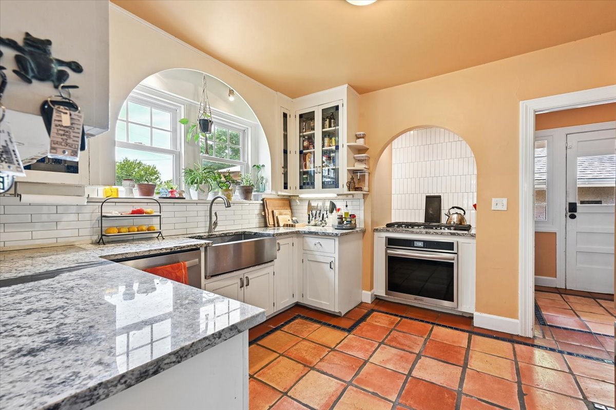 207 S Montclair Avenue Property Photo 14