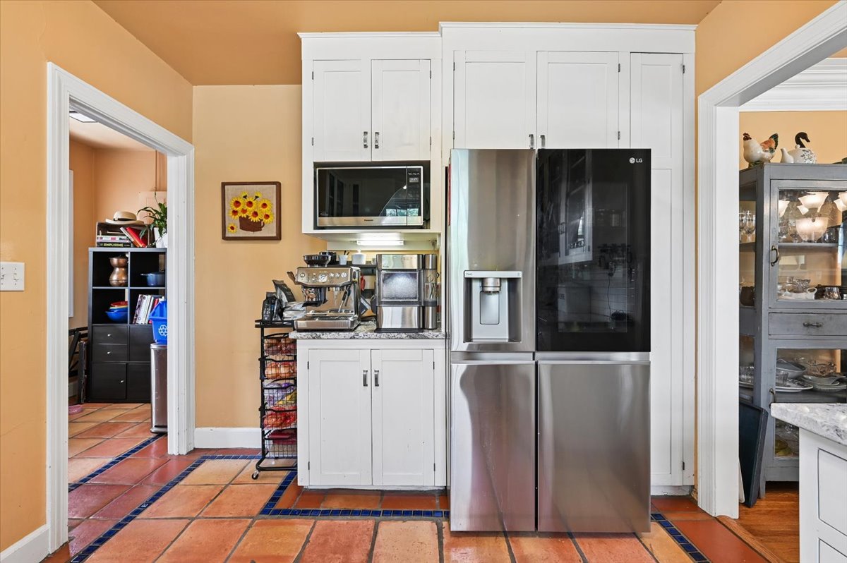 207 S Montclair Avenue Property Photo 16