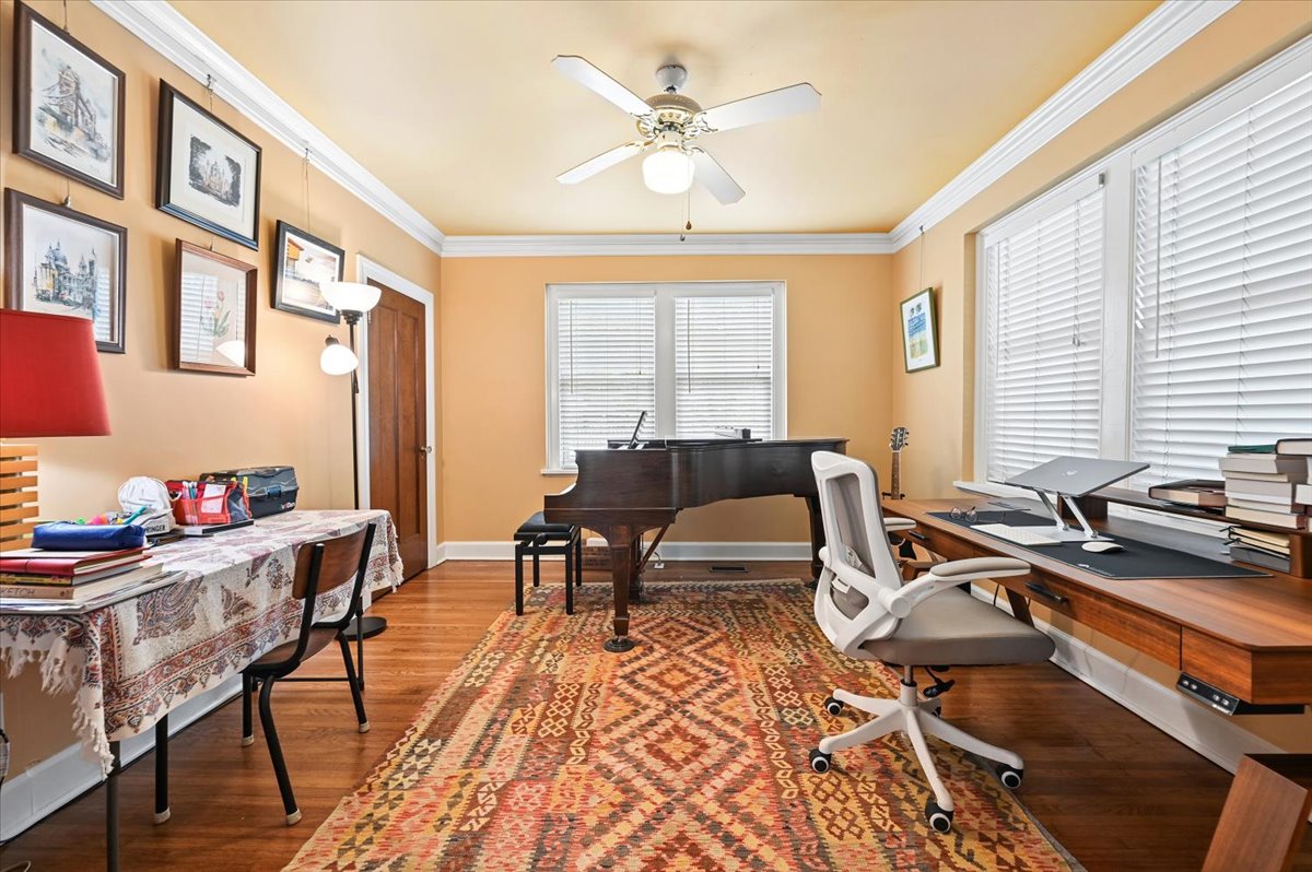 207 S Montclair Avenue Property Photo 18