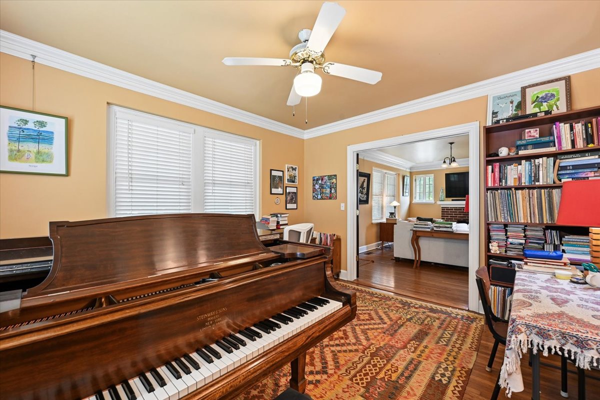 207 S Montclair Avenue Property Photo 19