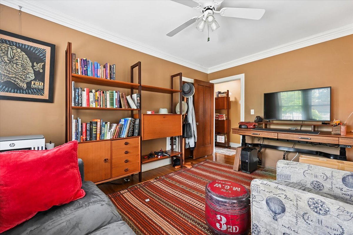 207 S Montclair Avenue Property Photo 27