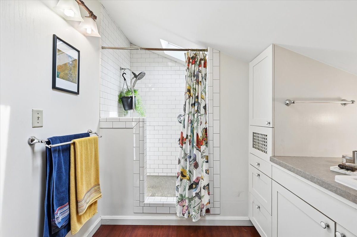207 S Montclair Avenue Property Photo 35