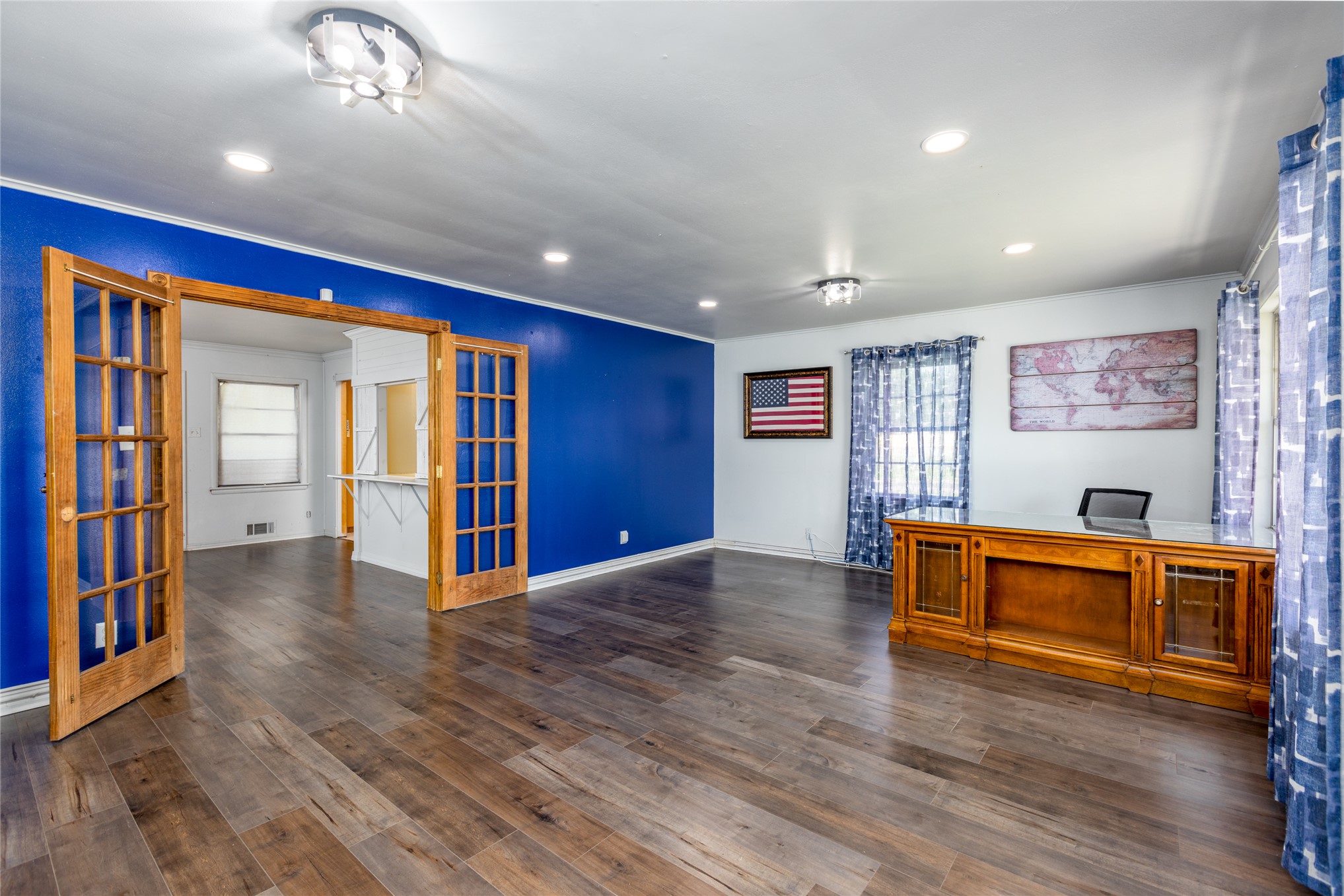 723 Texas Street Property Photo 3