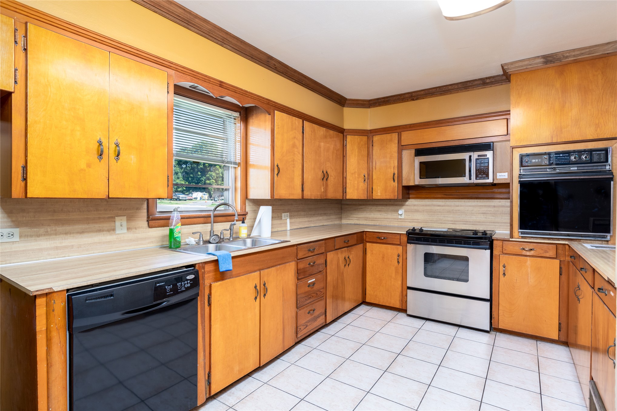 723 Texas Street Property Photo 7