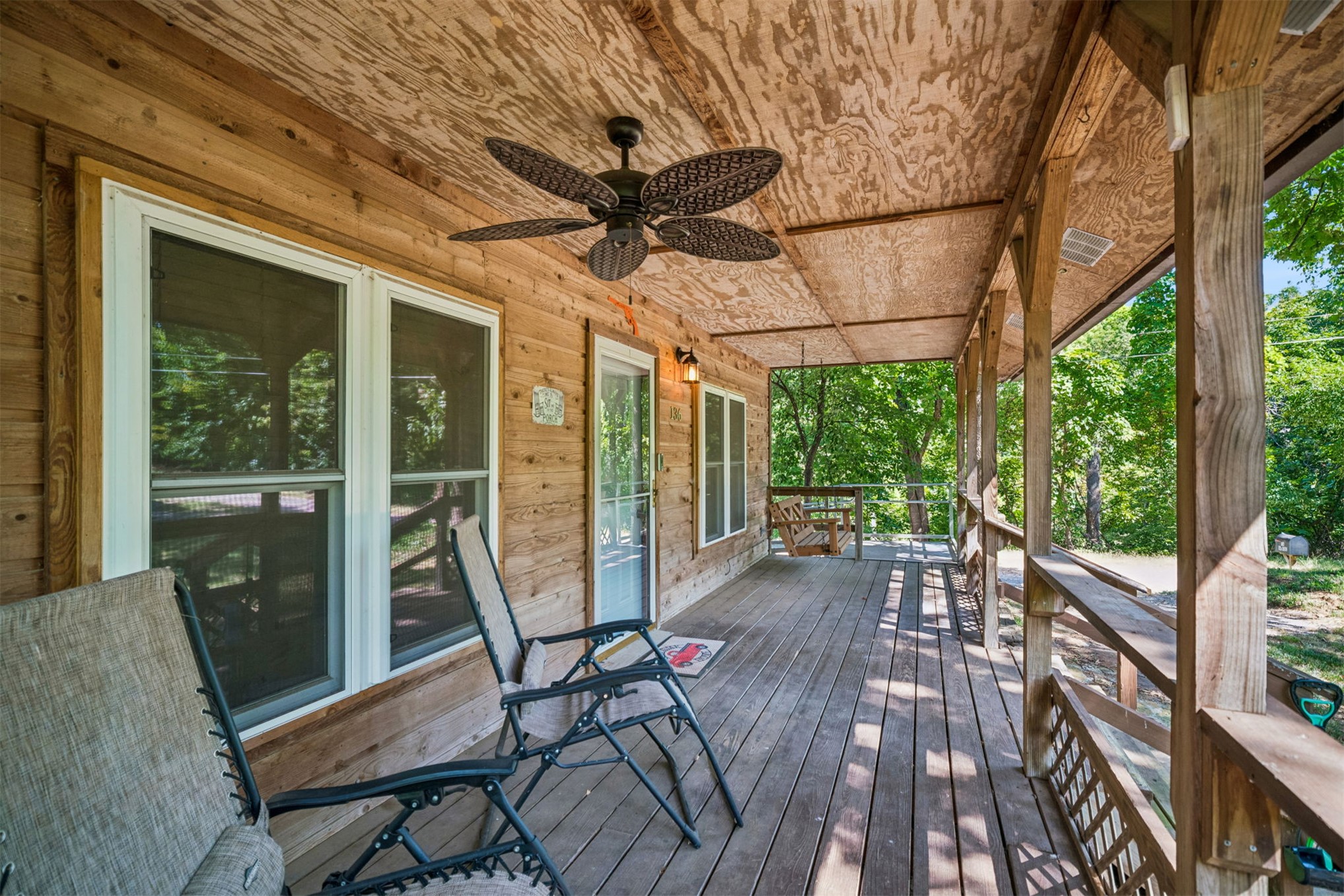 136 Oak Ridge Drive Property Photo 4