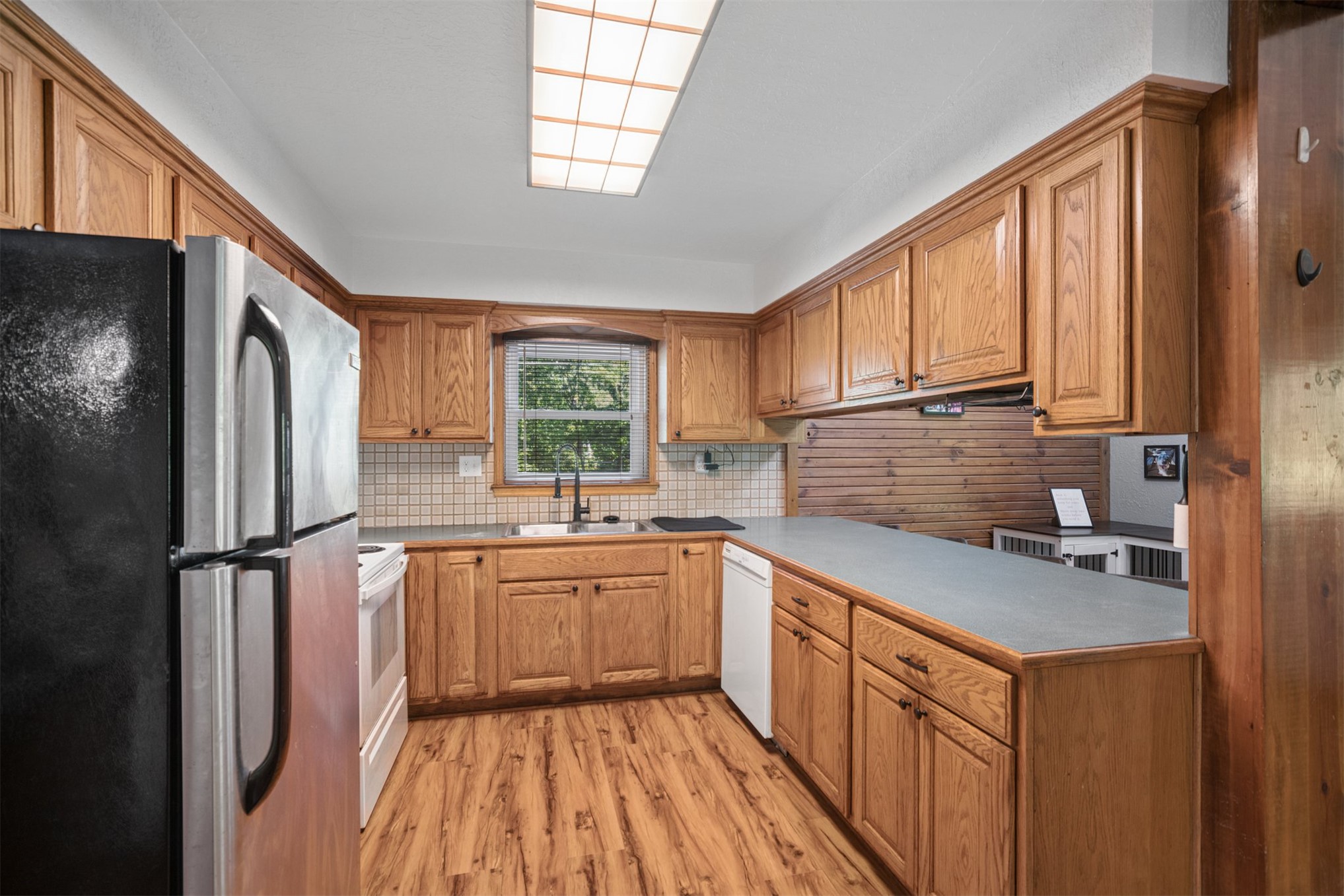 136 Oak Ridge Drive Property Photo 11