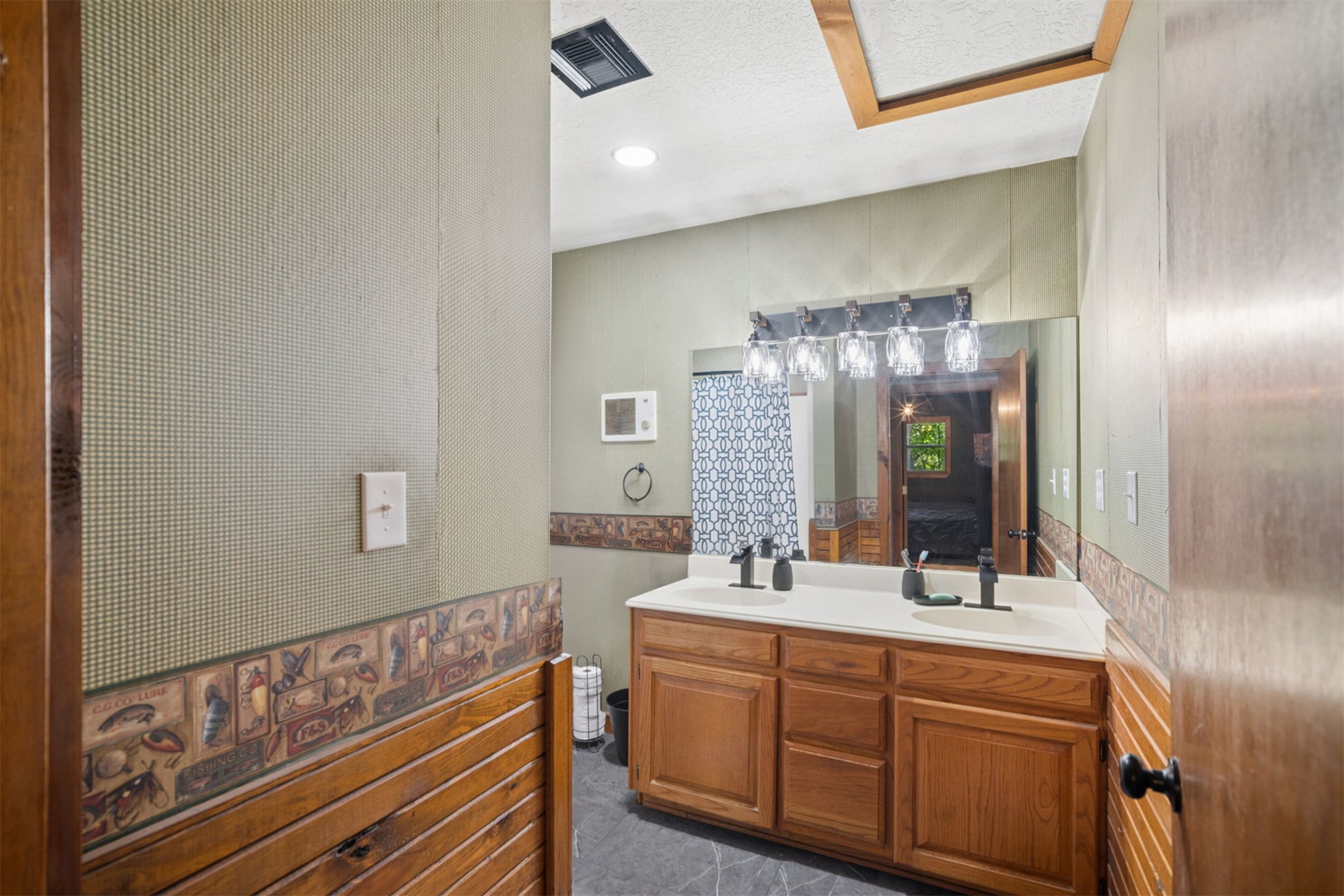 136 Oak Ridge Drive Property Photo 23