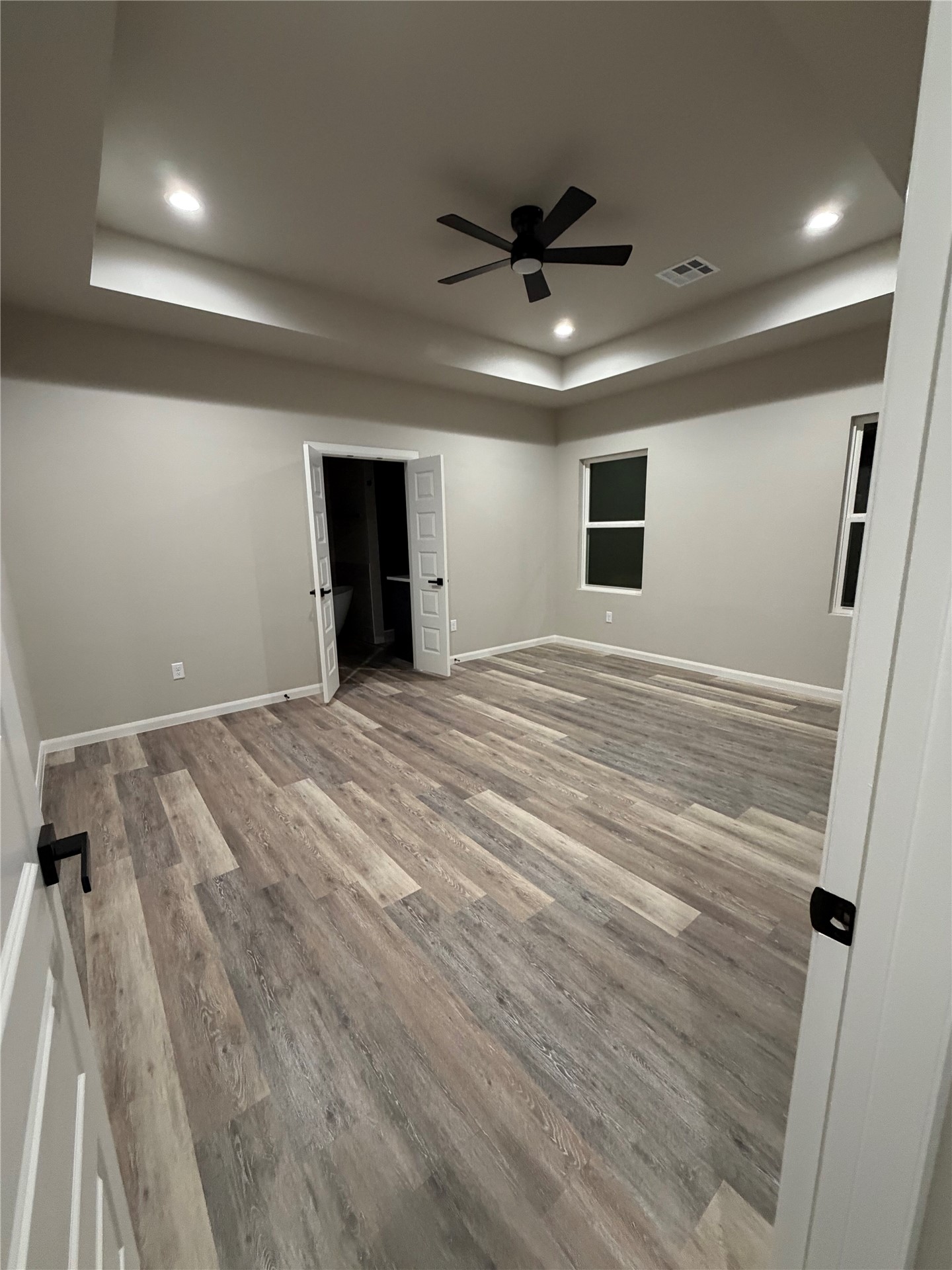 3219 Boardwalk Court Property Photo 8