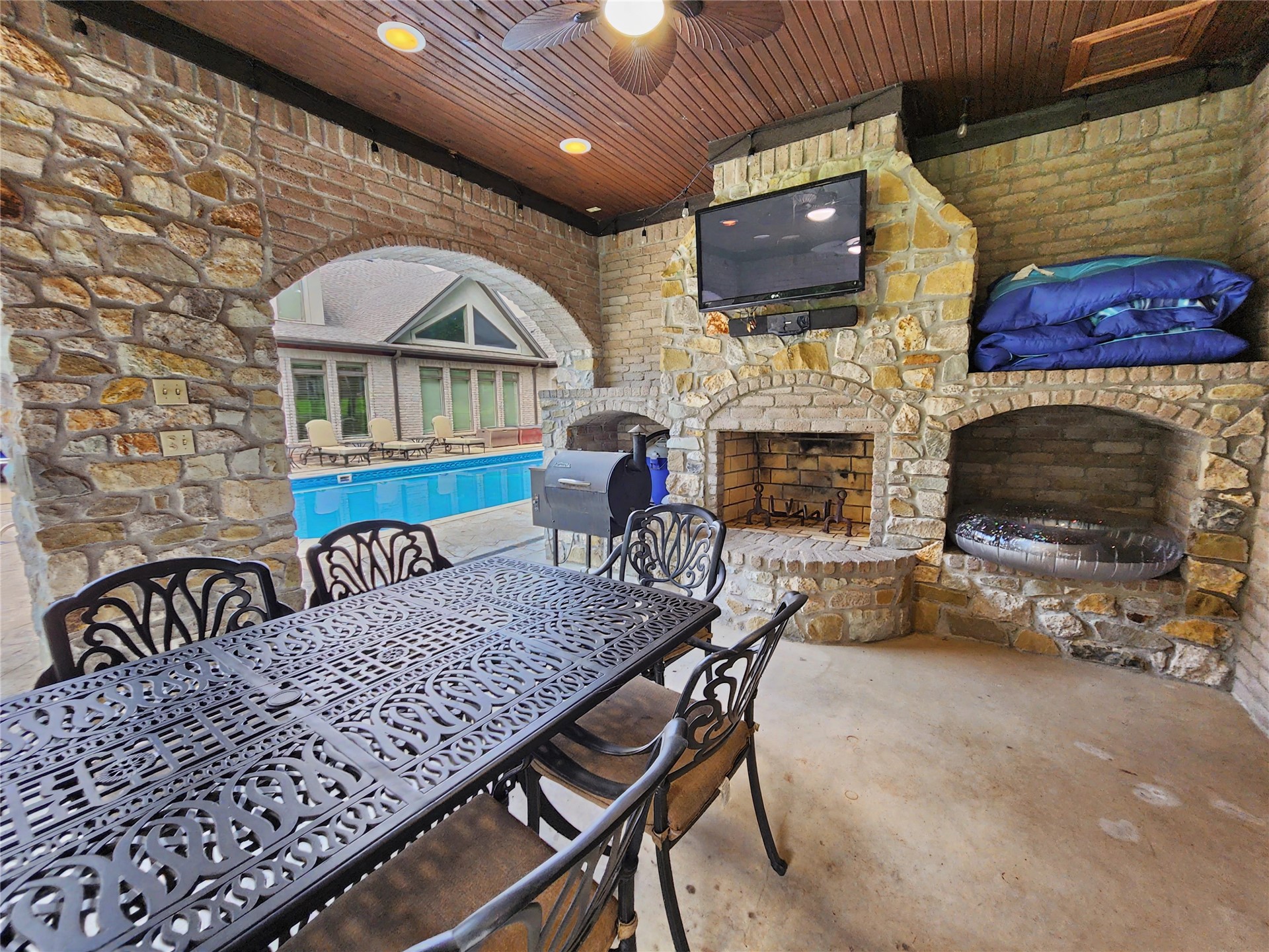870 Cherry Springs Drive Property Photo 83