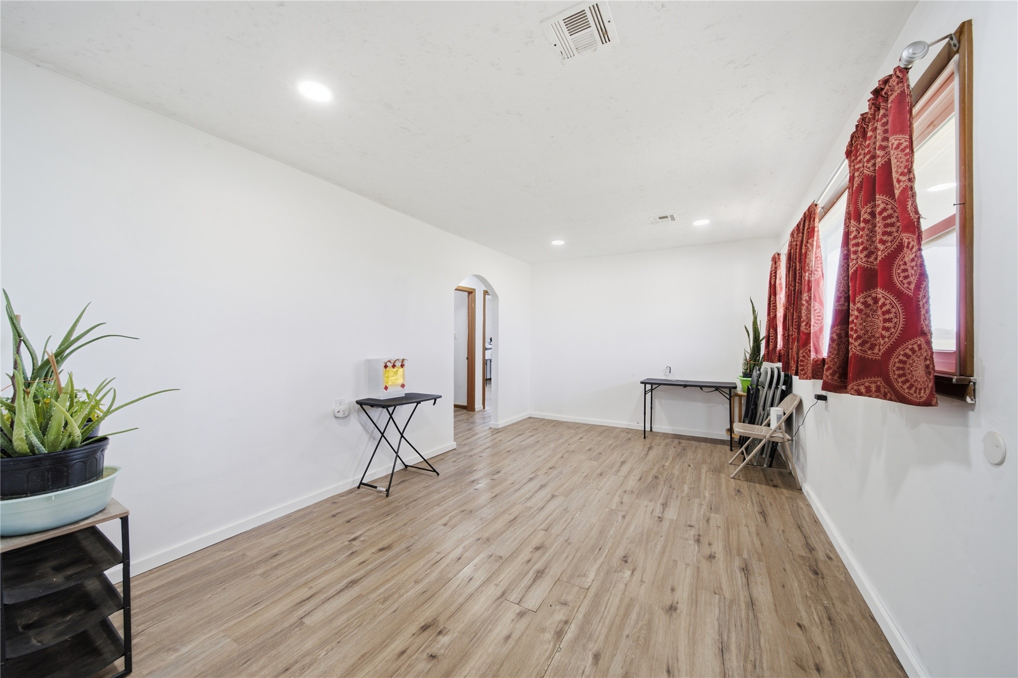 21756 S 4450 Road Property Photo 6