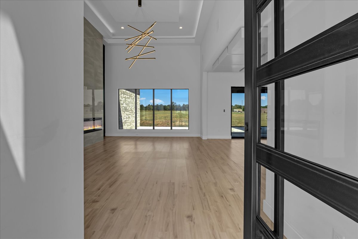3497 E 400 Road Property Photo 10