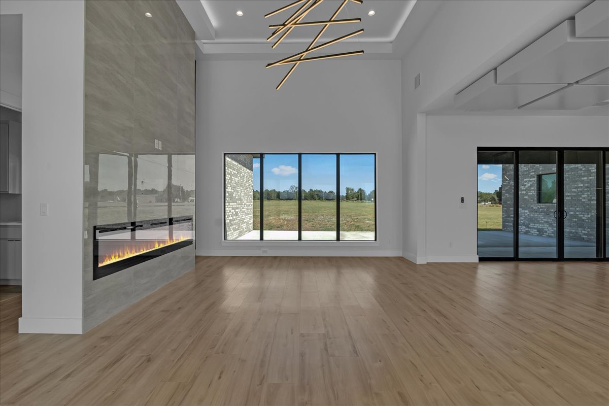 3497 E 400 Road Property Photo 13