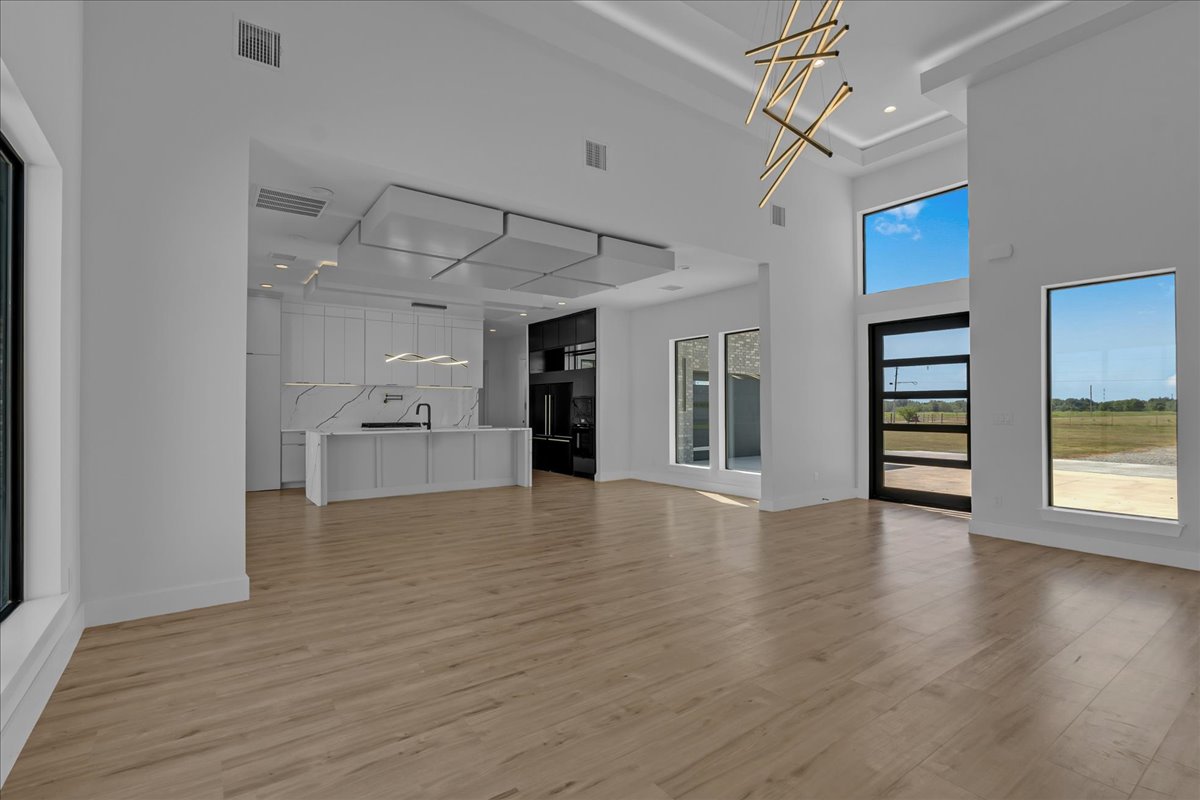 3497 E 400 Road Property Photo 16