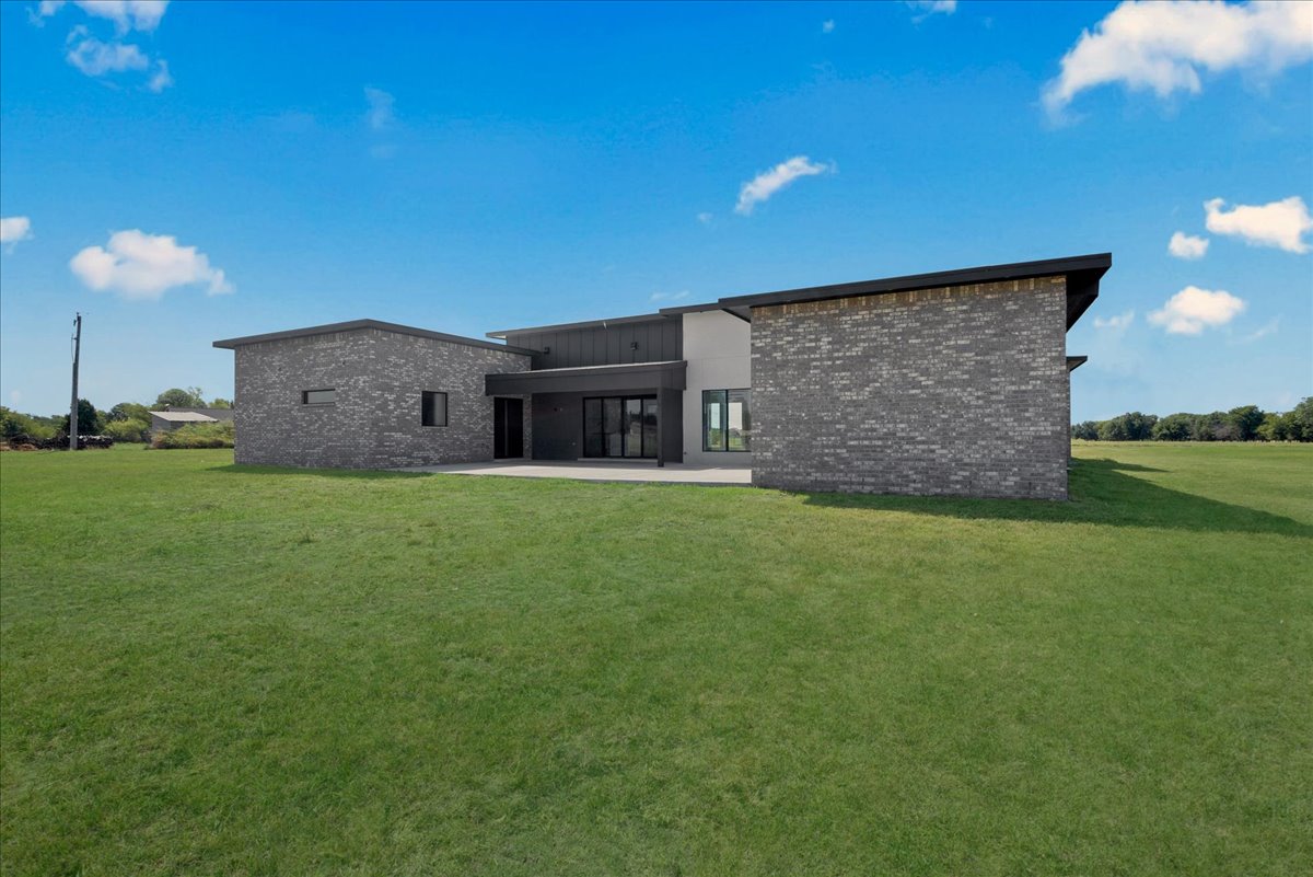 3497 E 400 Road Property Photo 58