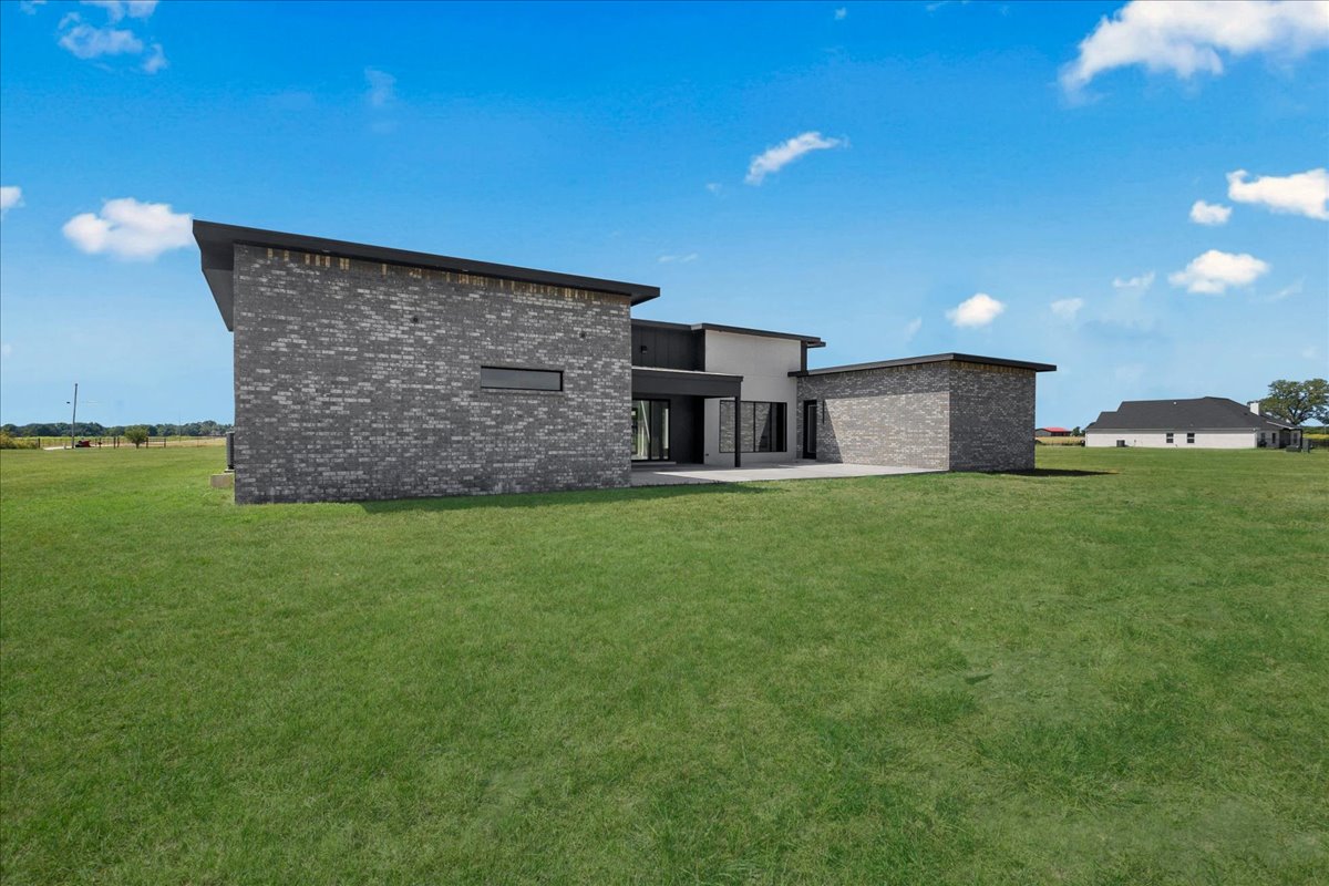 3497 E 400 Road Property Photo 59