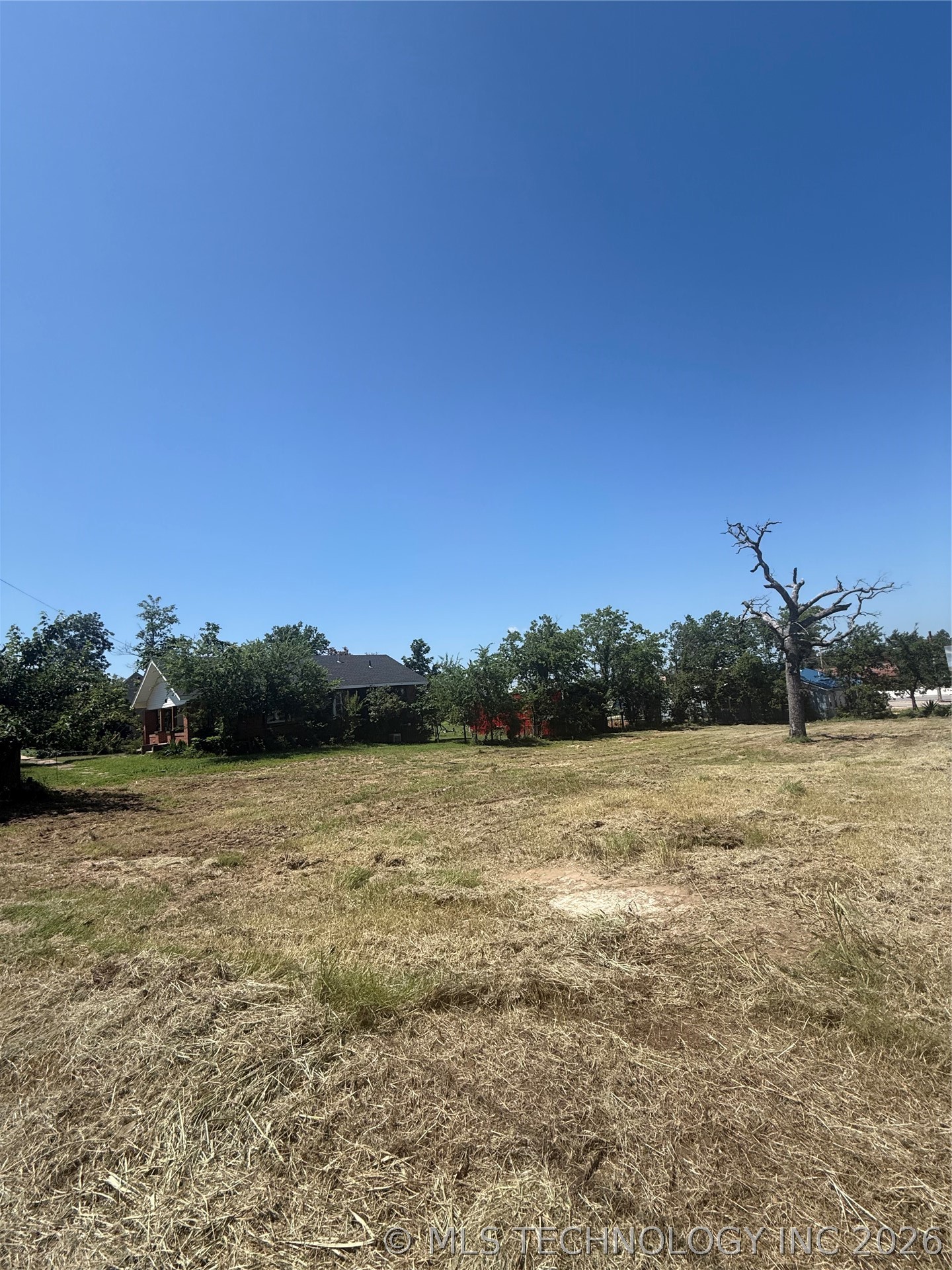 1220 Division Property Photo 1