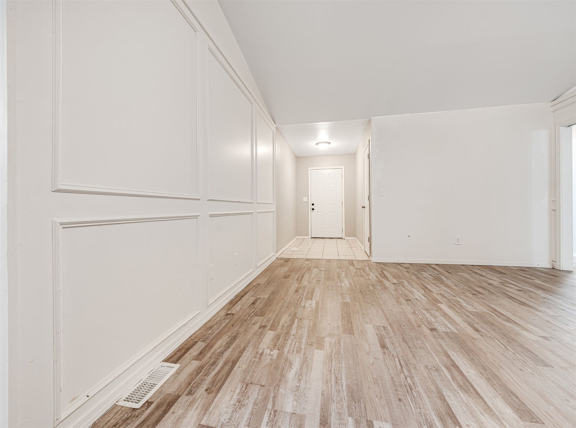309 Capitol Street Property Photo 6