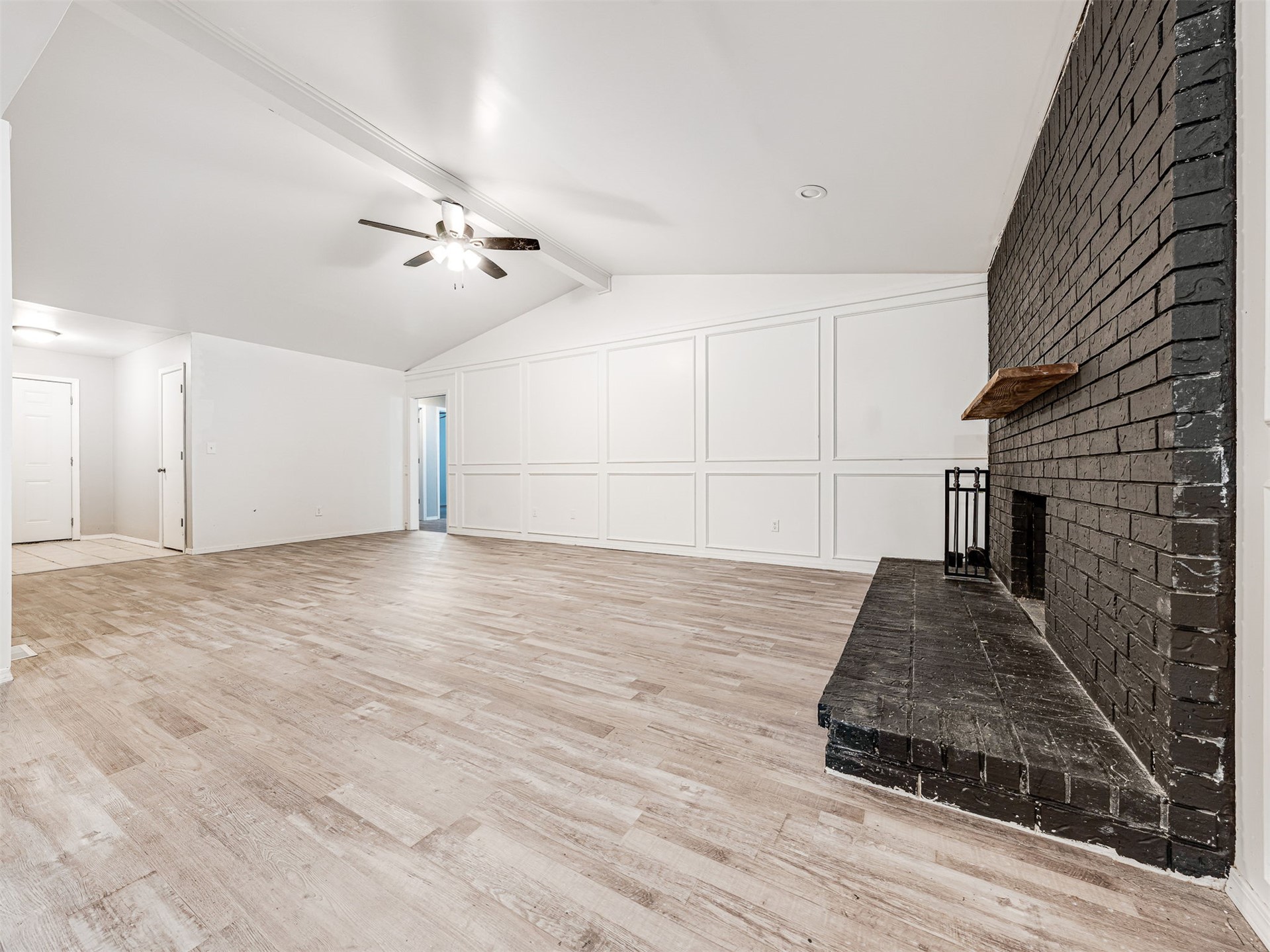 309 Capitol Street Property Photo 7