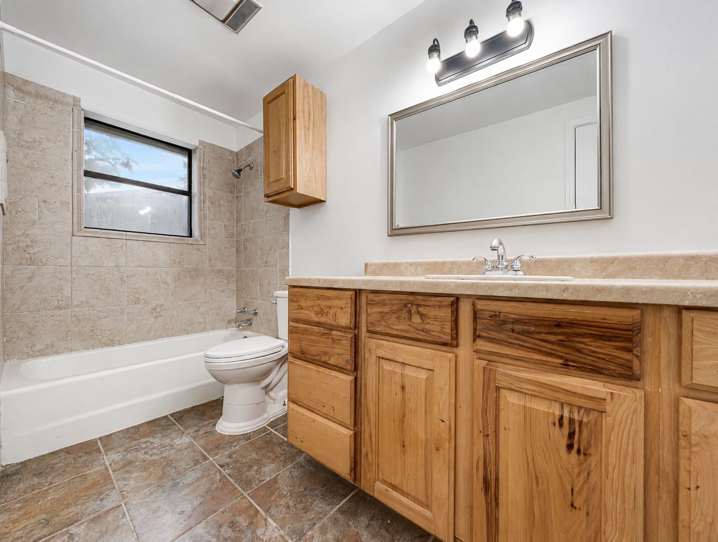 309 Capitol Street Property Photo 14