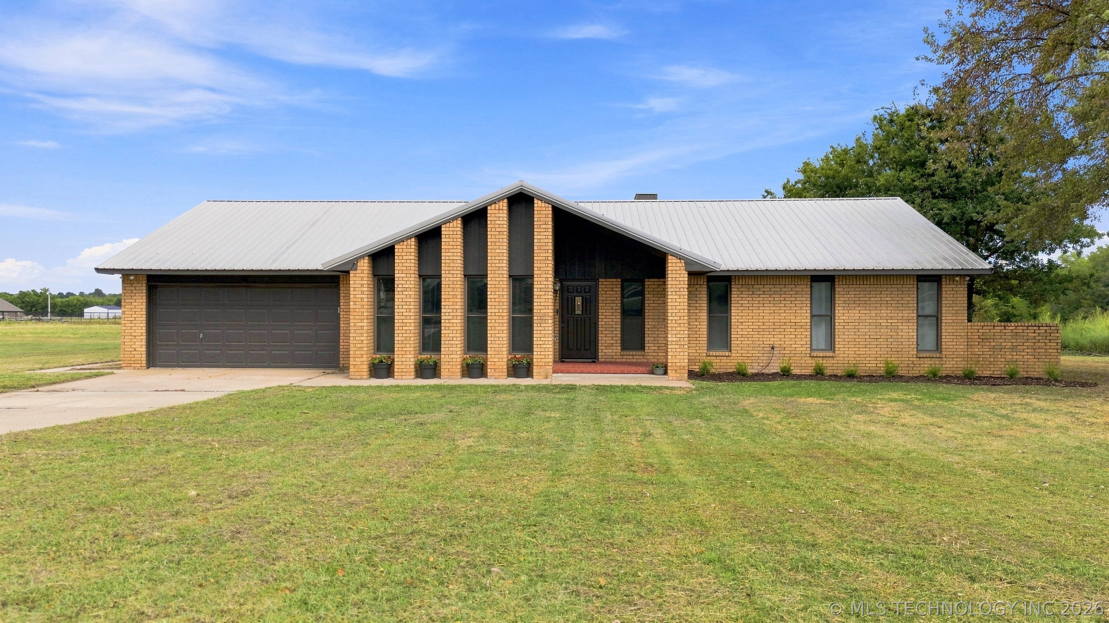 12123 S 4090 Road Property Photo 1