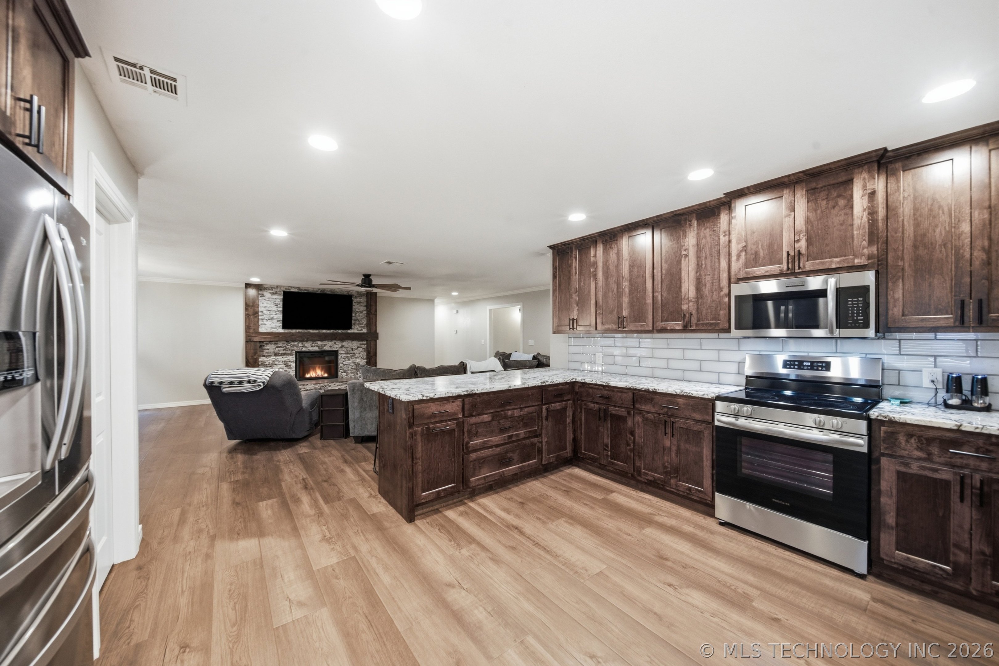 12123 S 4090 Road Property Photo 14