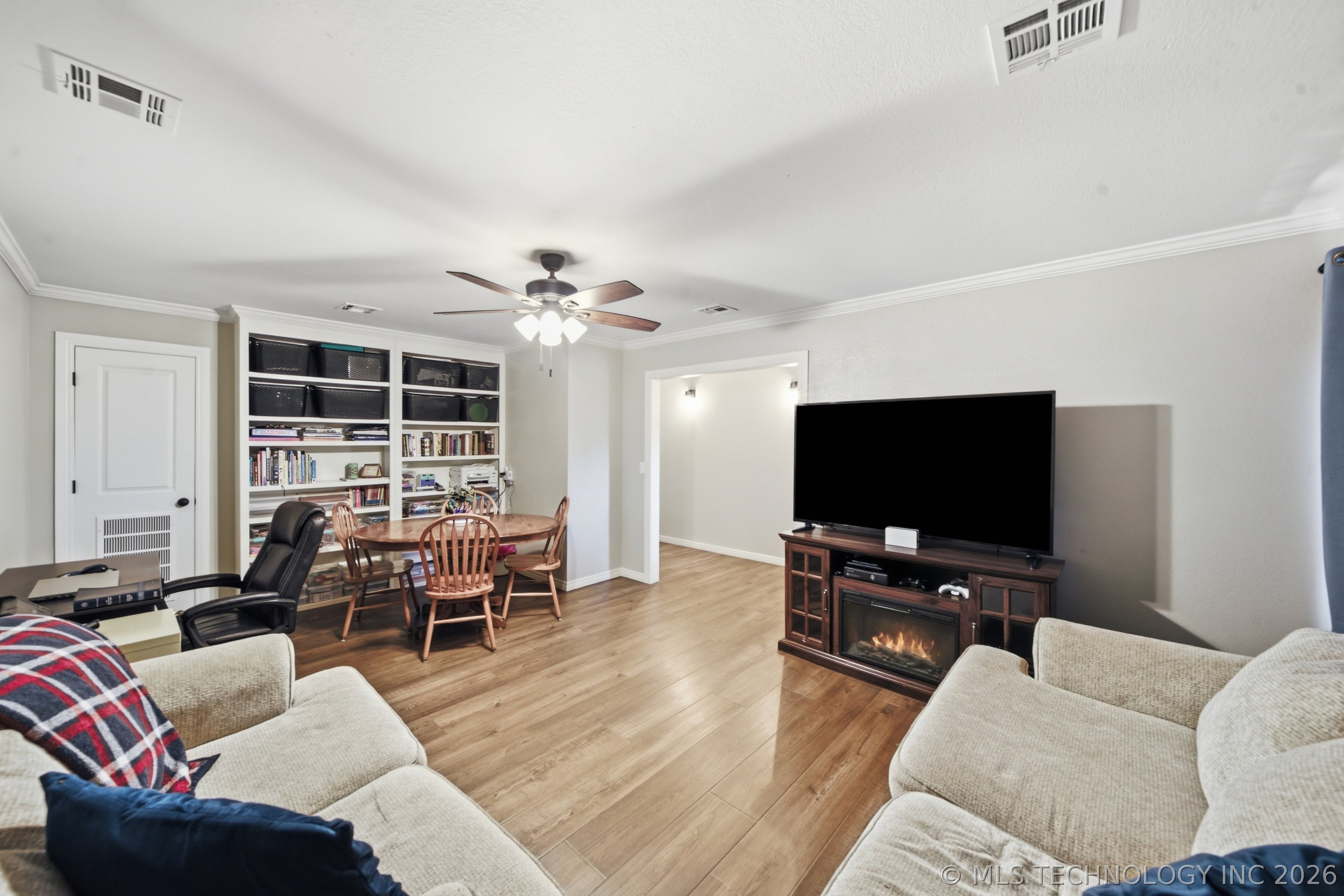 12123 S 4090 Road Property Photo 23