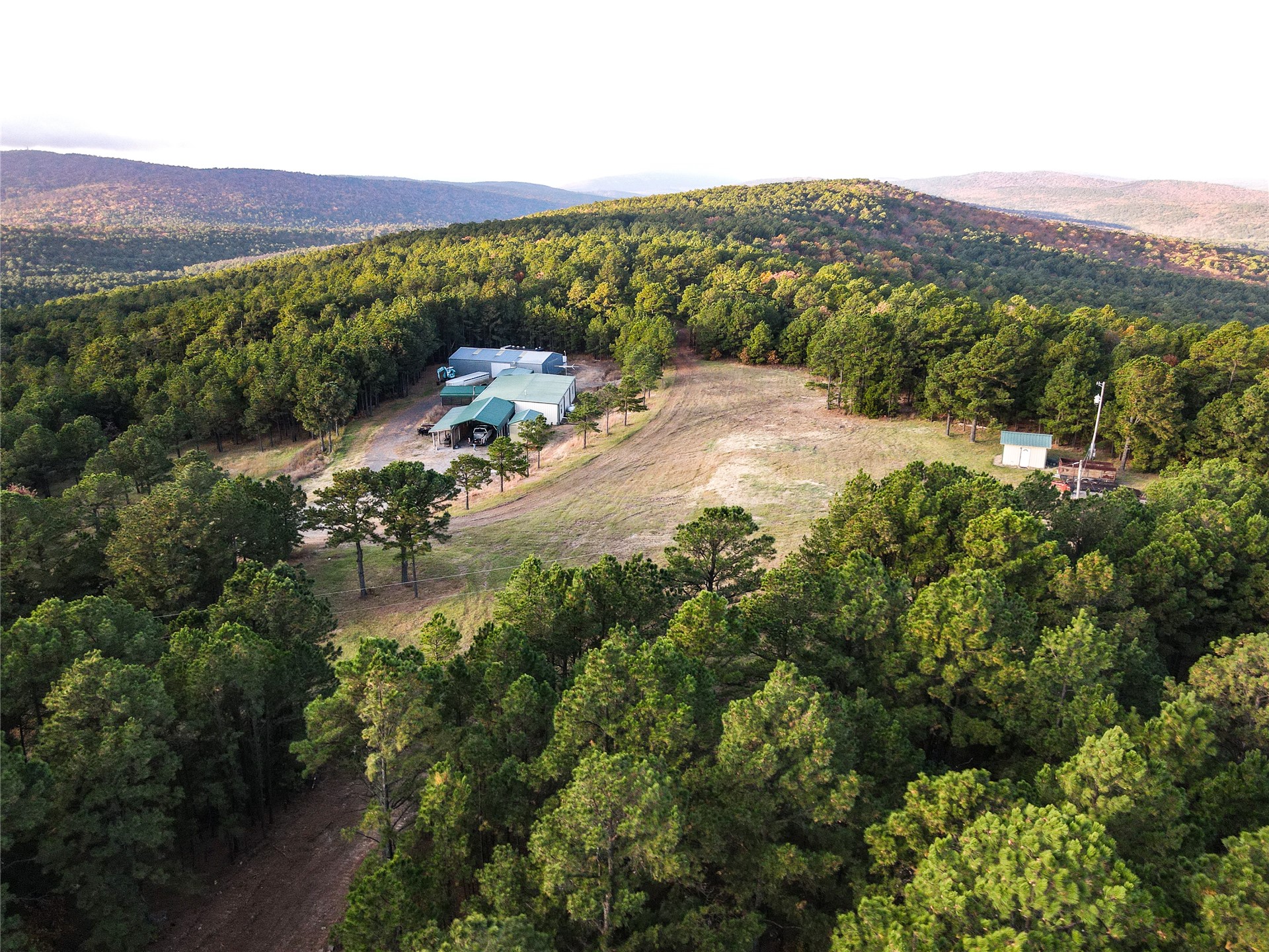 9915 Se Highway 2 Property Photo 1